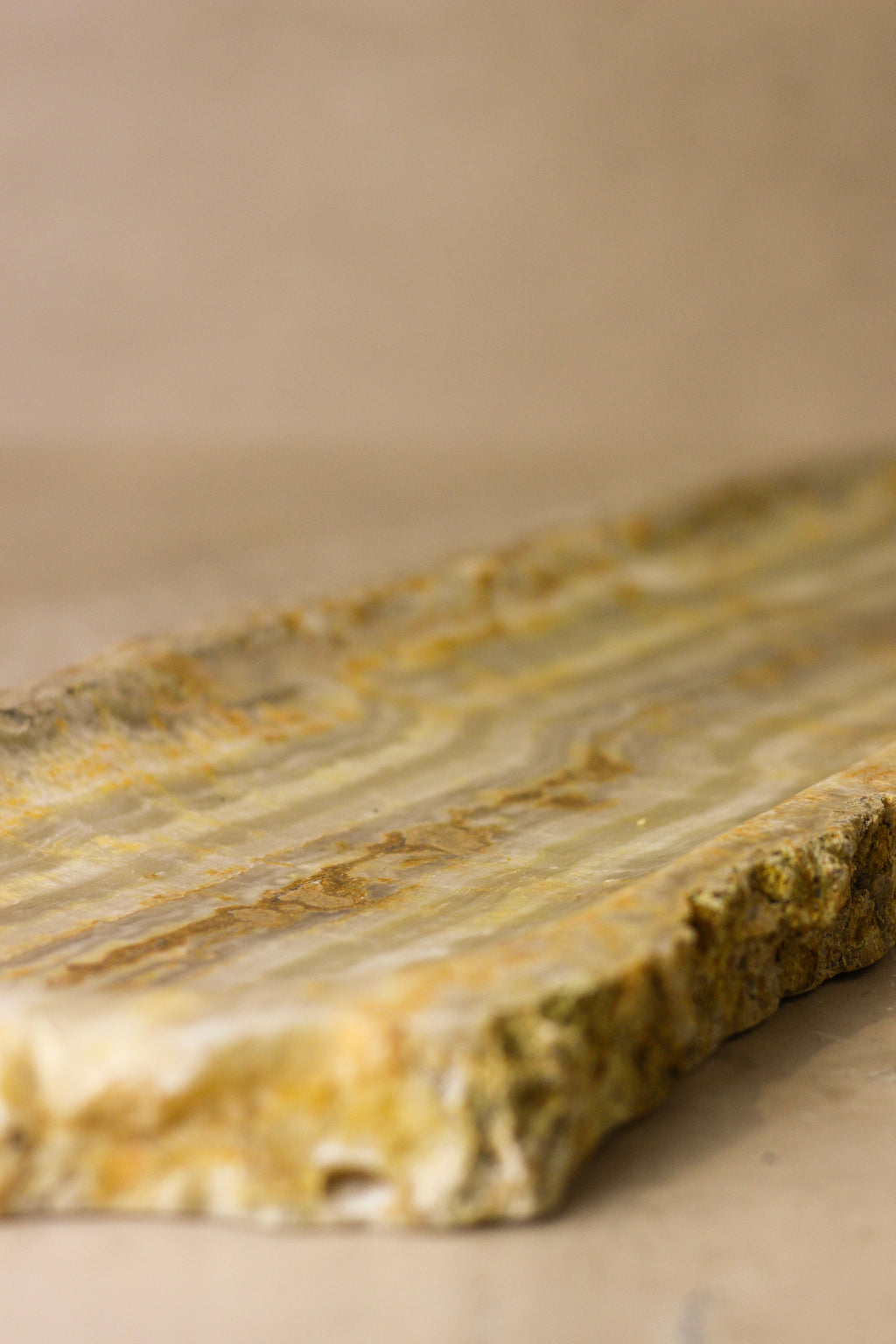 Premium Onyx Tray Raw Edge No 12