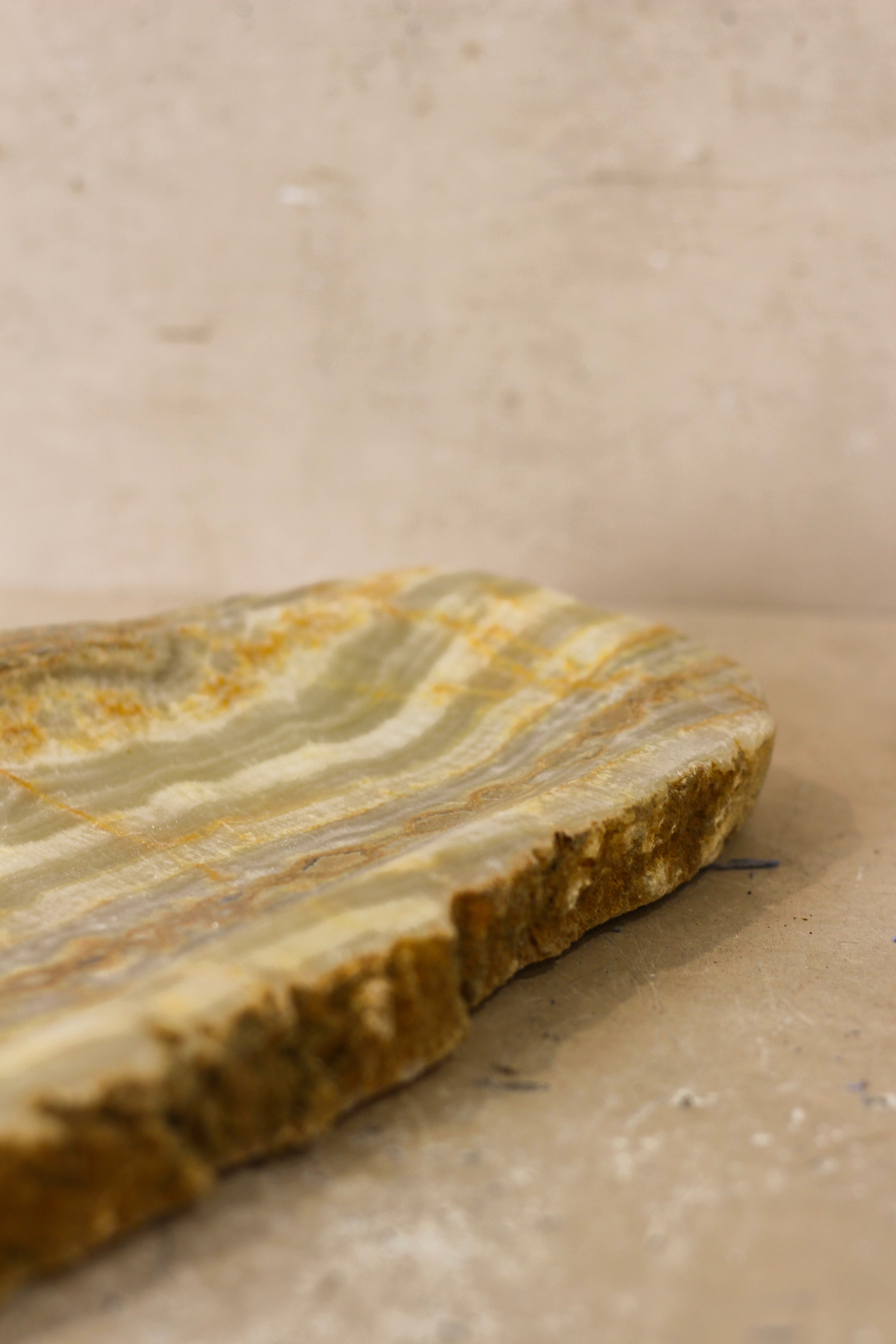 Premium Onyx Tray Raw Edge No 13