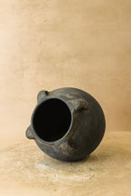 Vintage Lion Ears Dark Pot - De4.14