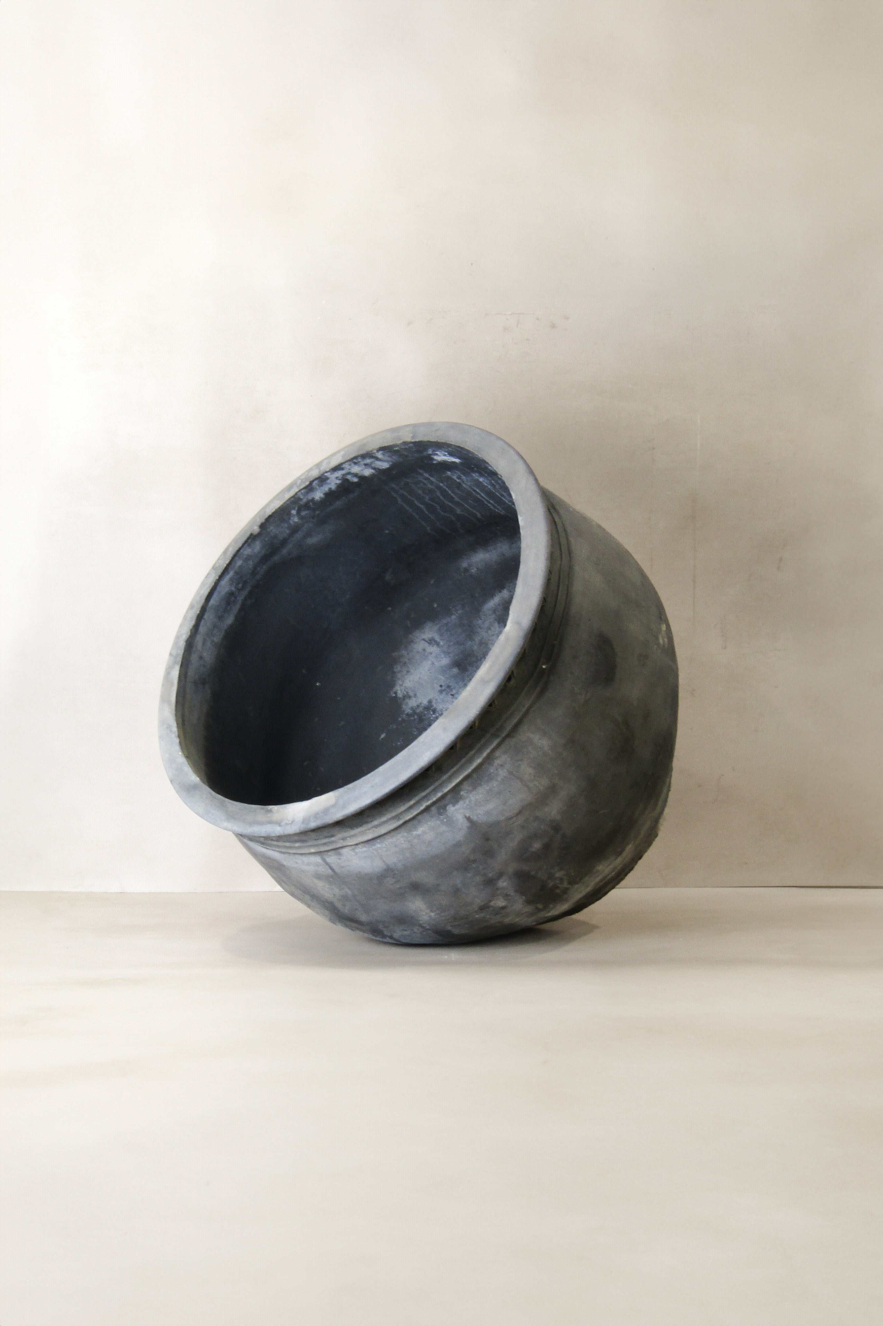 Big Old Grey Asian Pots - L020