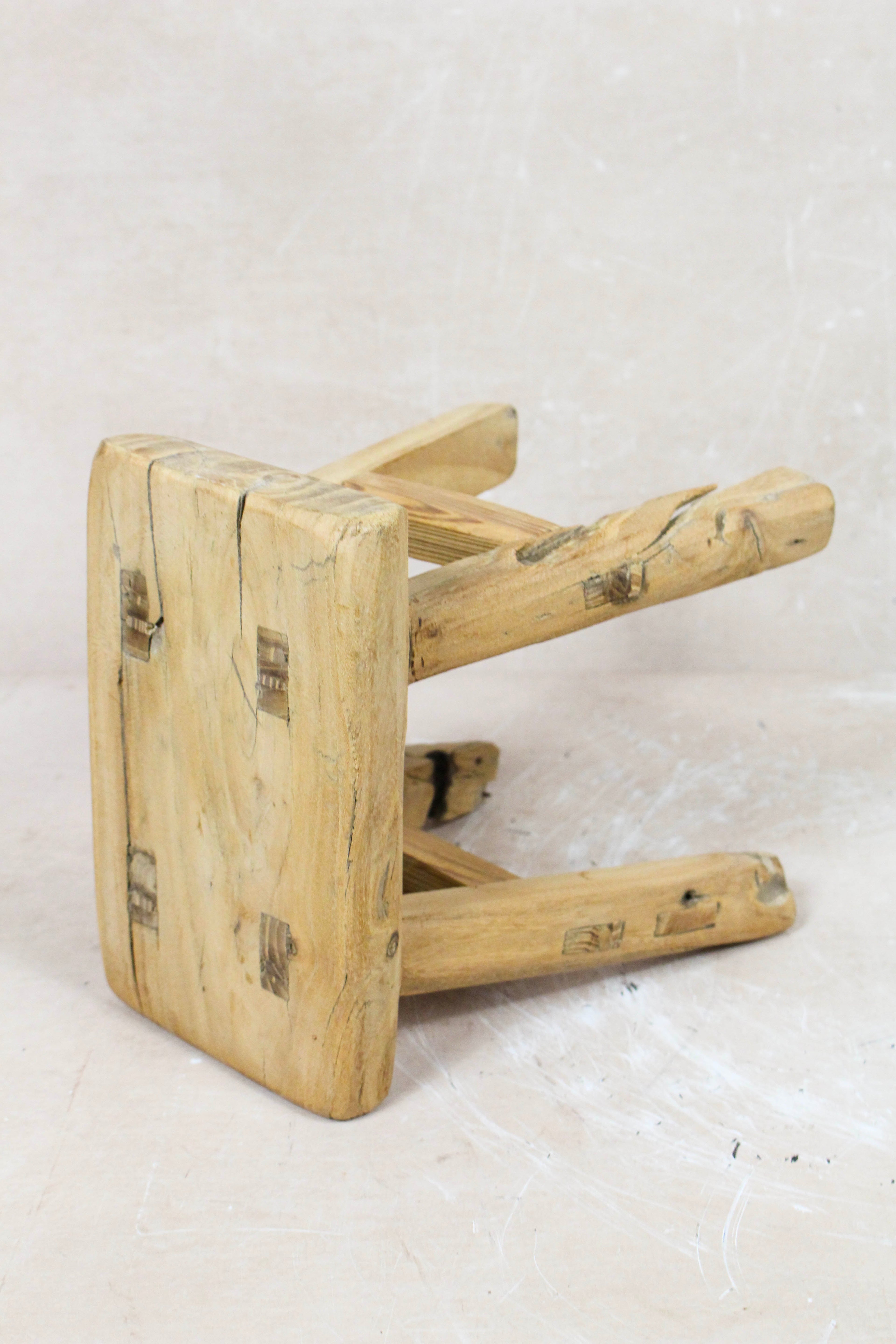 Vintage Rustic Stool - Elm wood - Small - 108