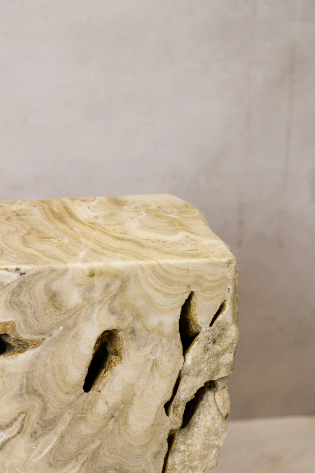 Onyx Side Table Pedestal Raw - Solid - No 5