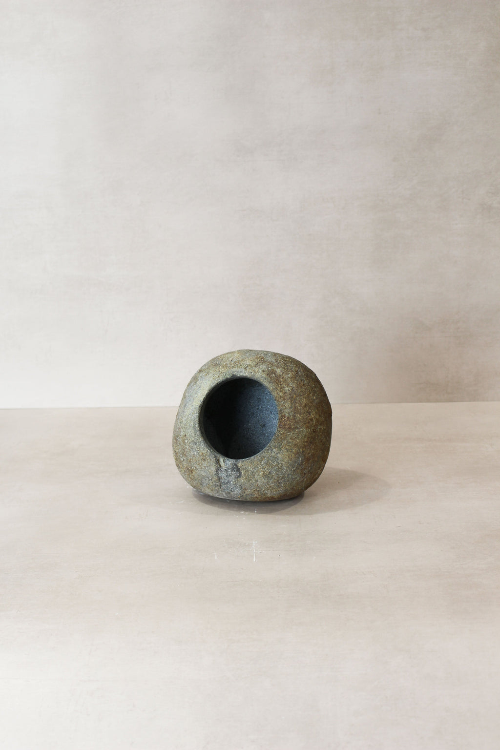 River Stone Planter Pot No7
