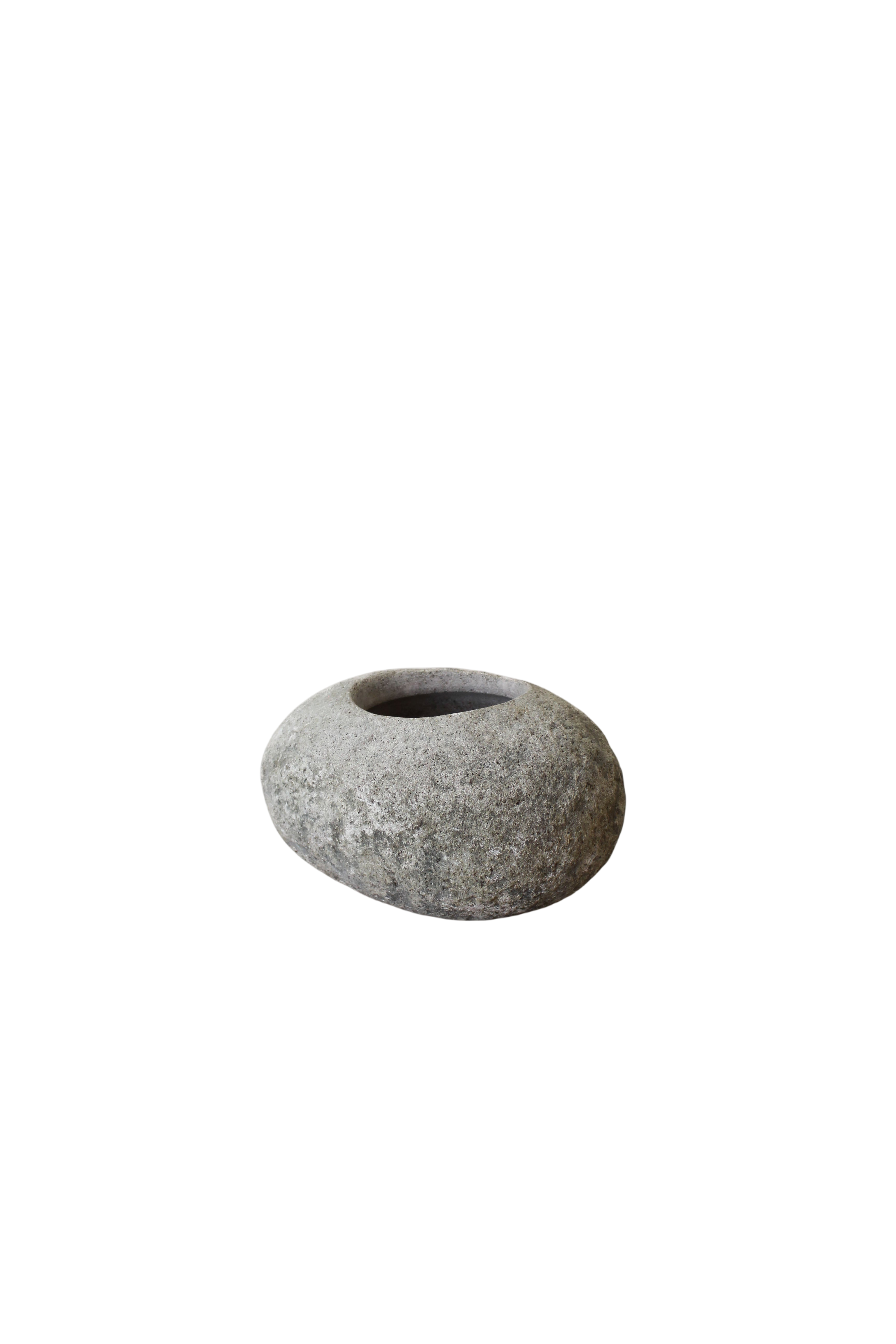 River Stone Planter Pot No8
