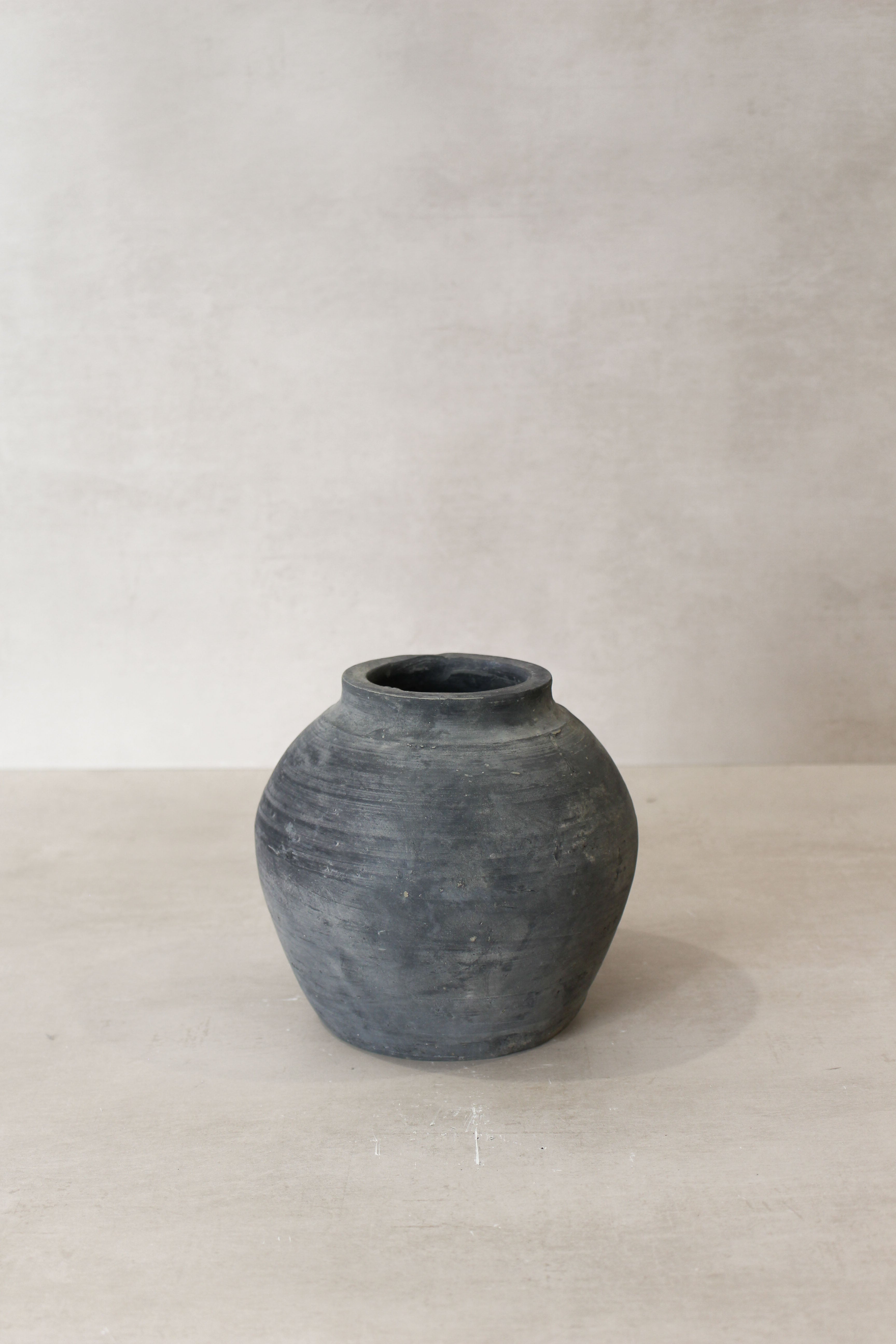 Vintage Dark Pot n° 47
