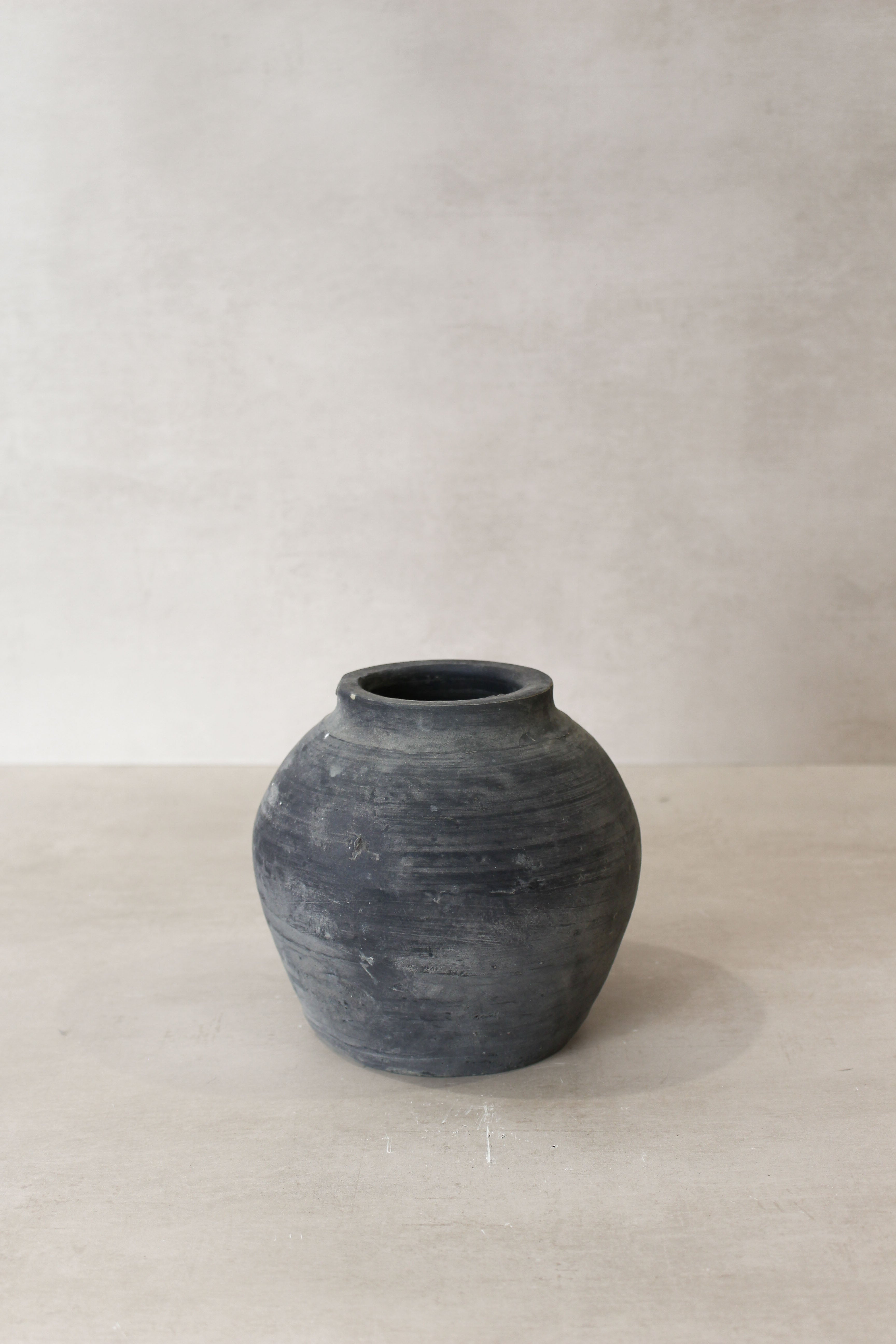 Vintage Dark Pot n° 47