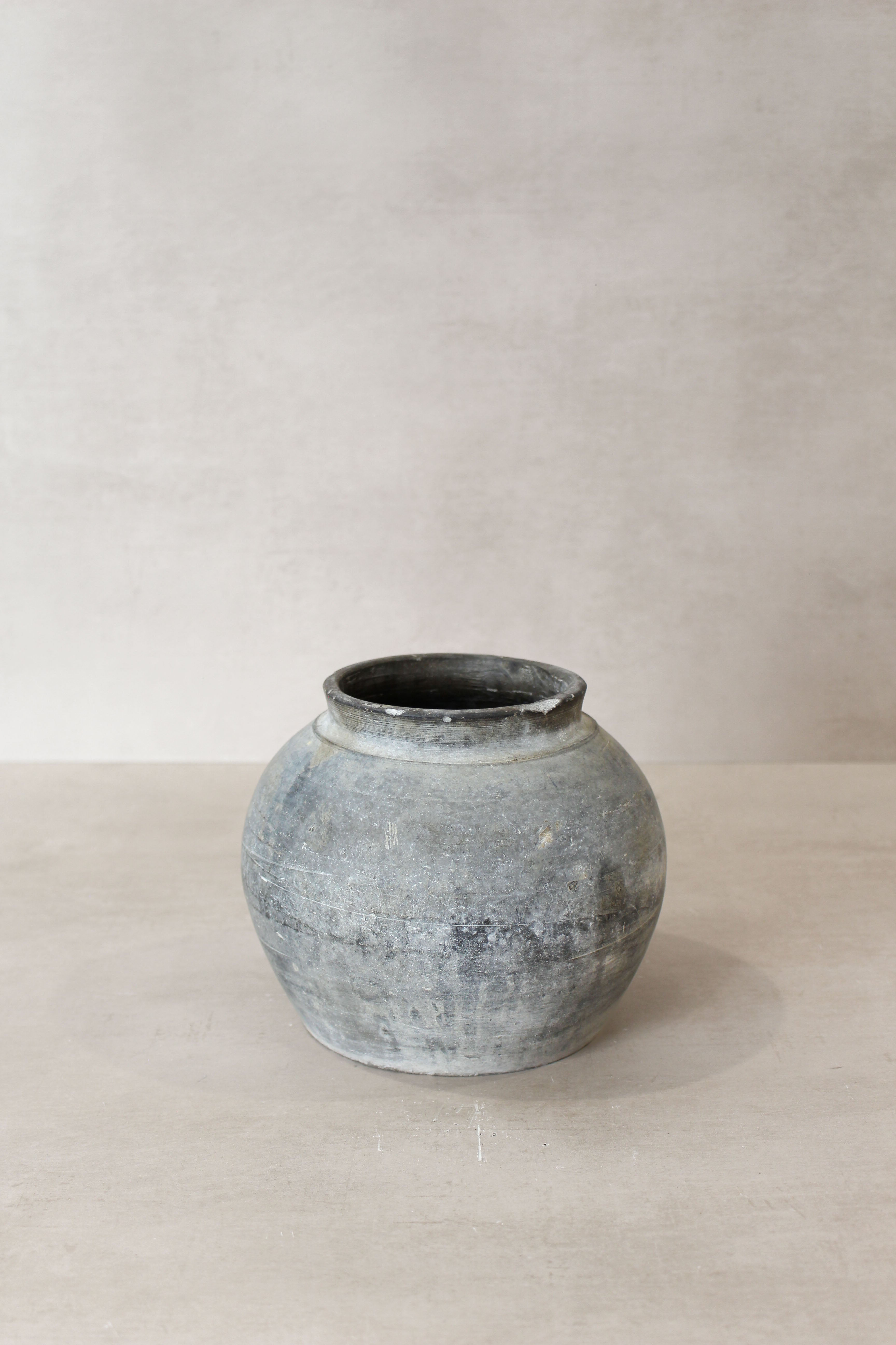 Vintage Dark Pot n° 48
