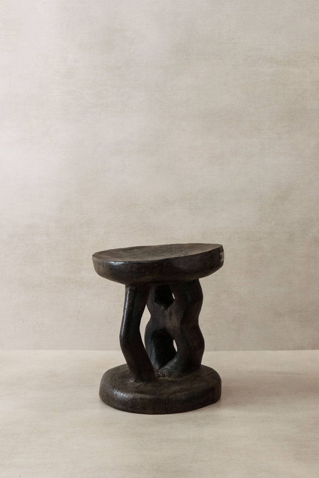 Tonga Stool - 33.1