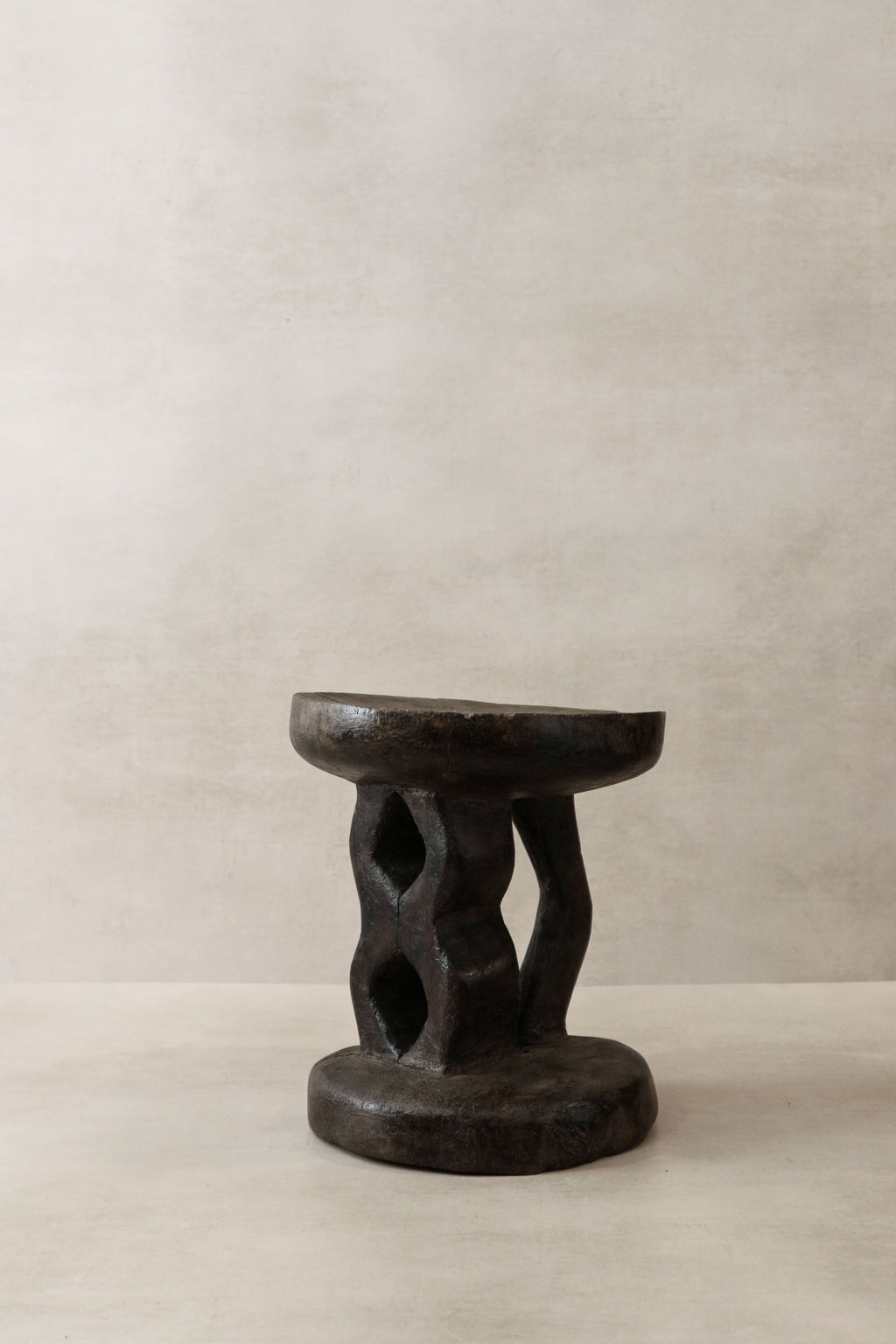 Tonga Stool - 33.1