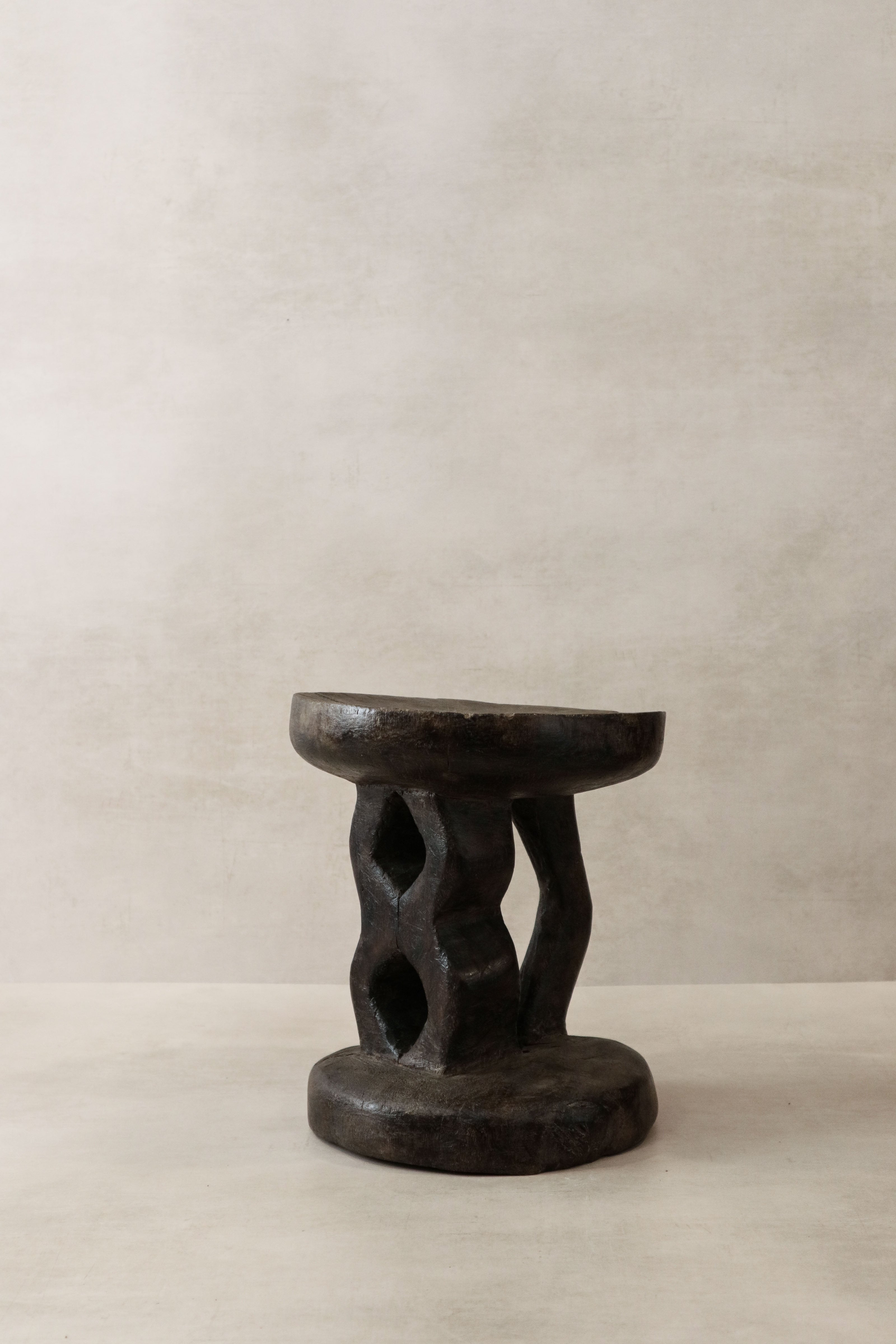 Tonga Stool - 33.1