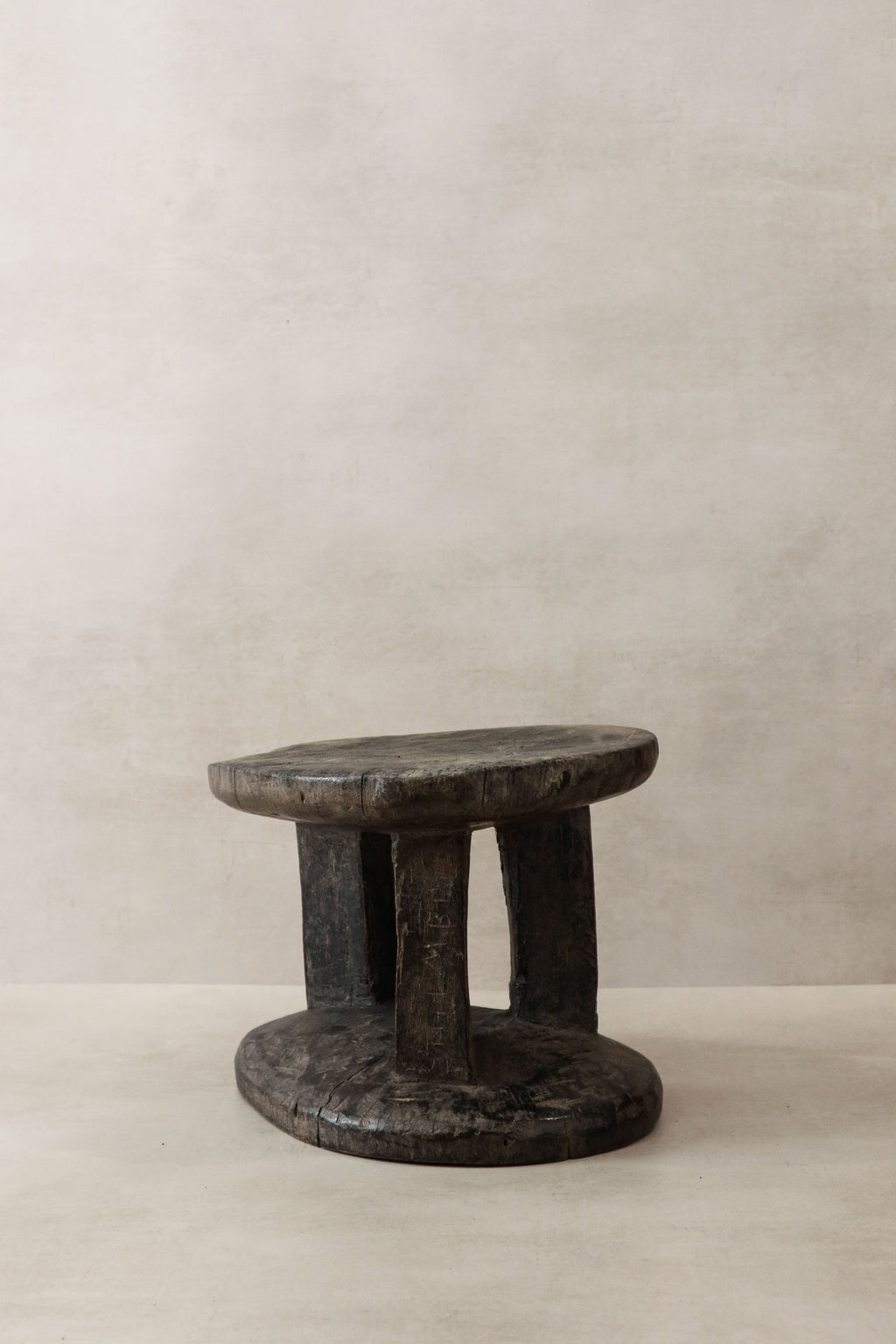 Tonga Stool - 102.1