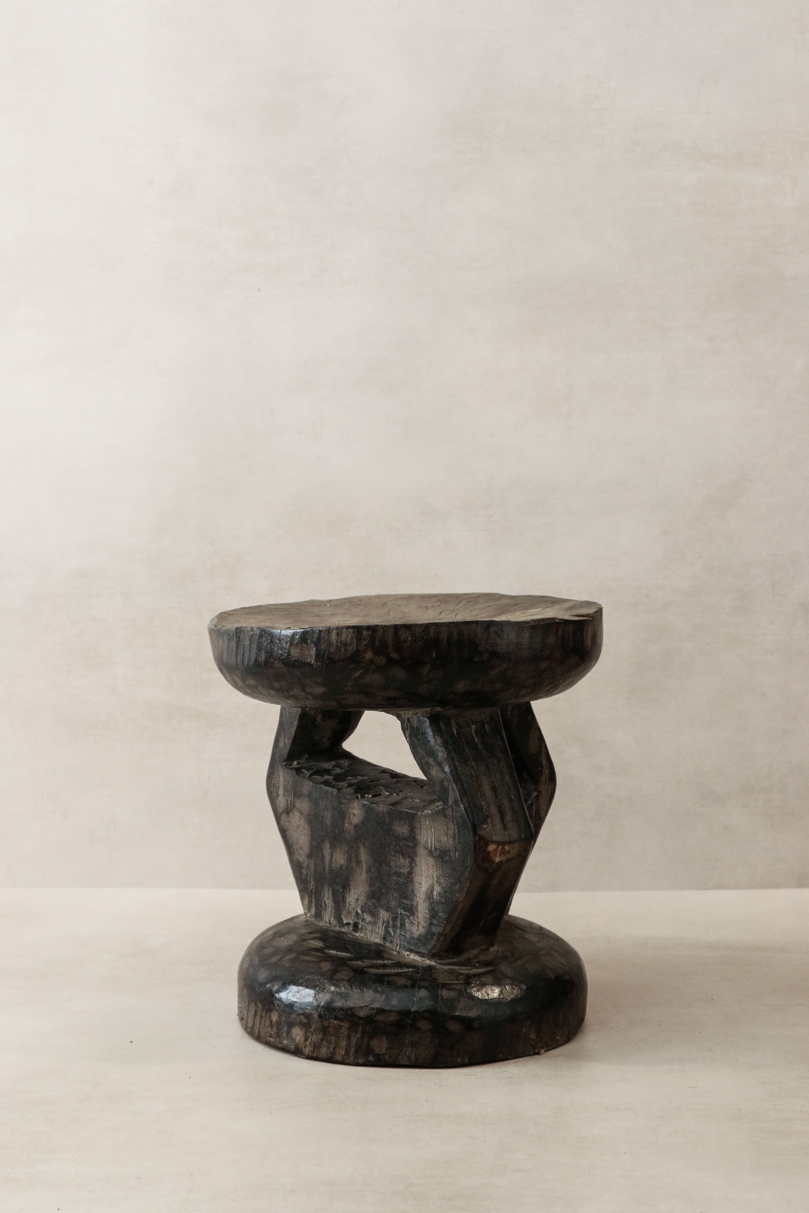 Tonga Stool - 102.2