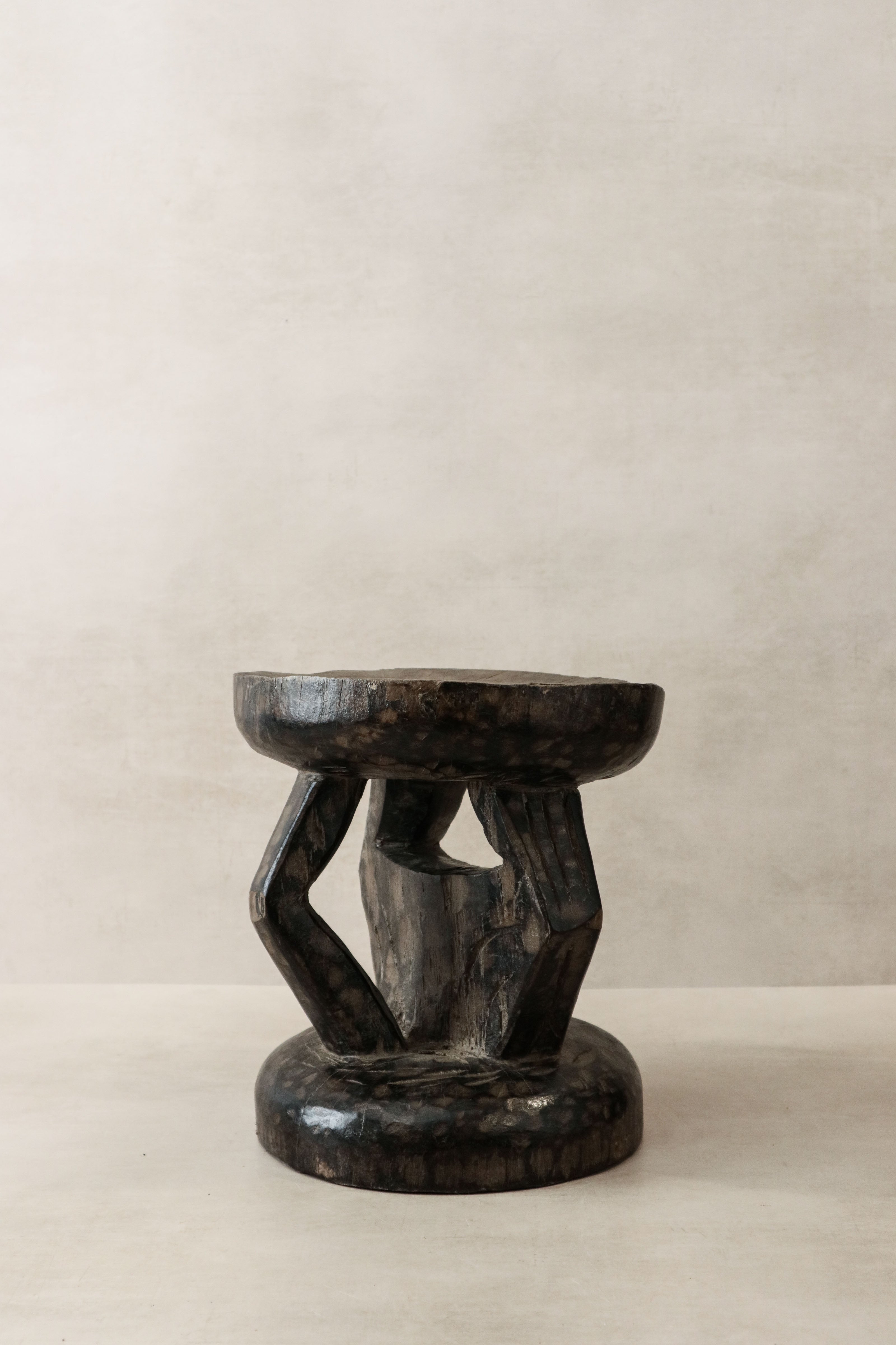 Tonga Stool - 102.2