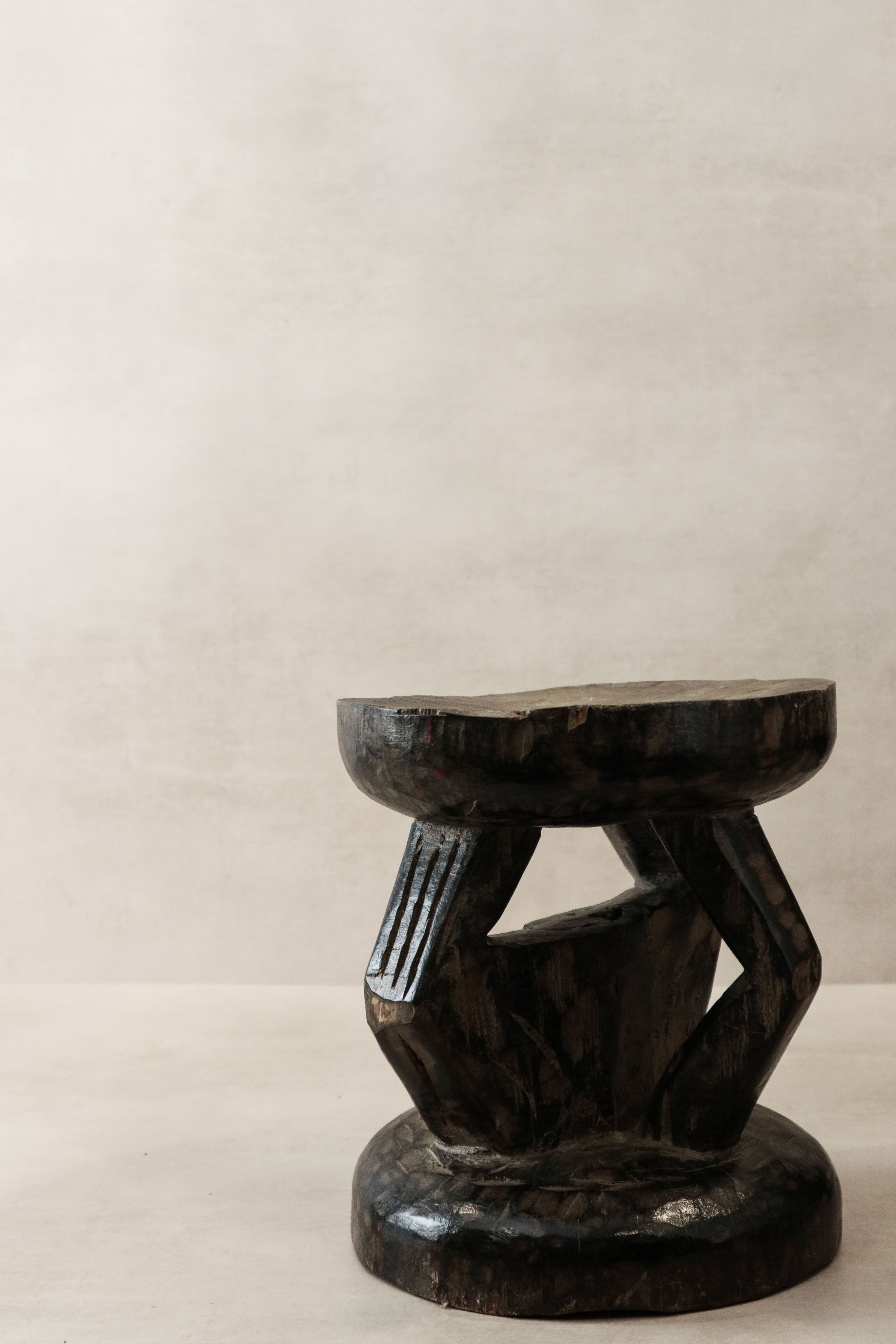 Tonga Stool - 102.2