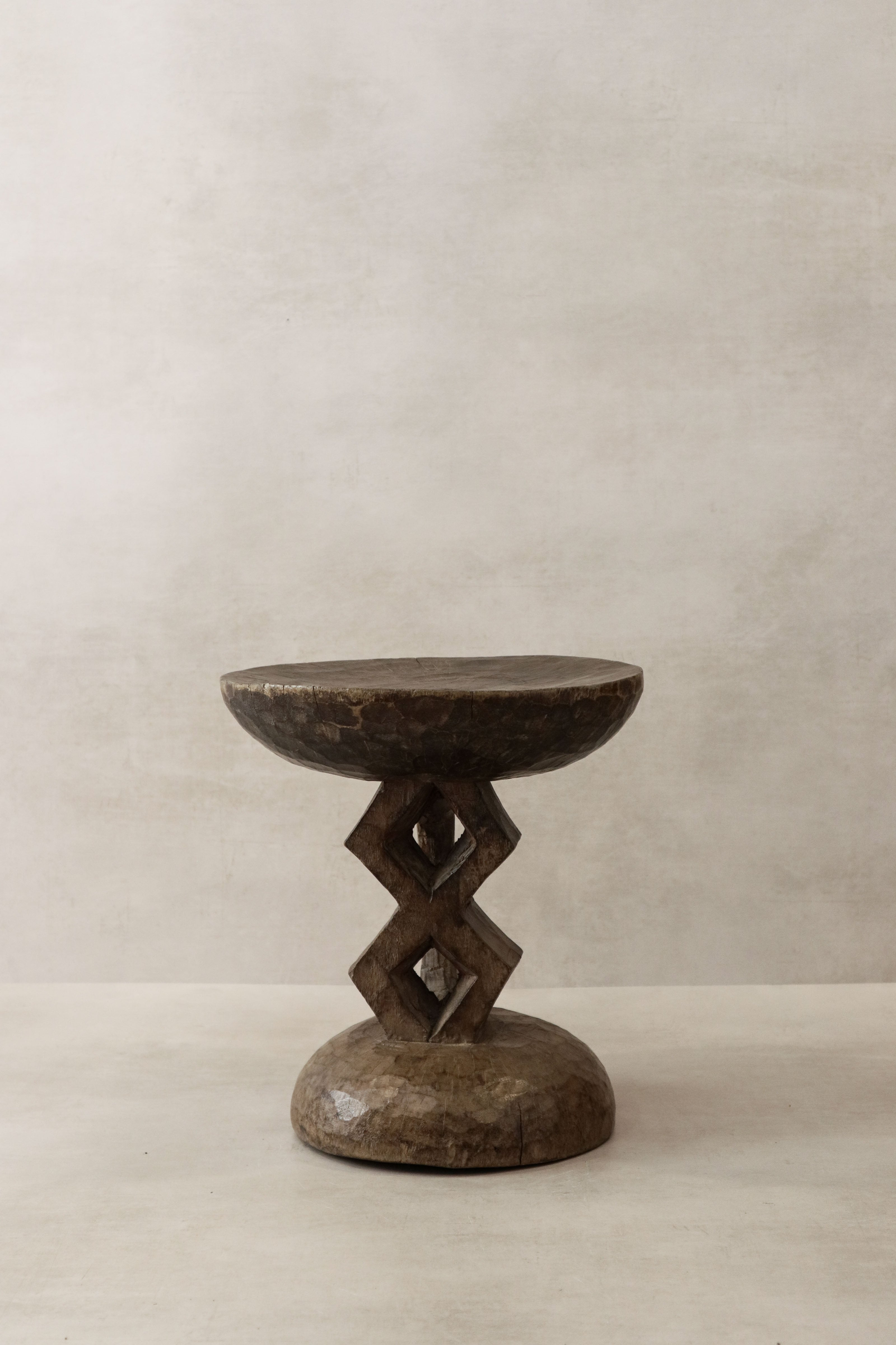 Tonga Stool - 34.2