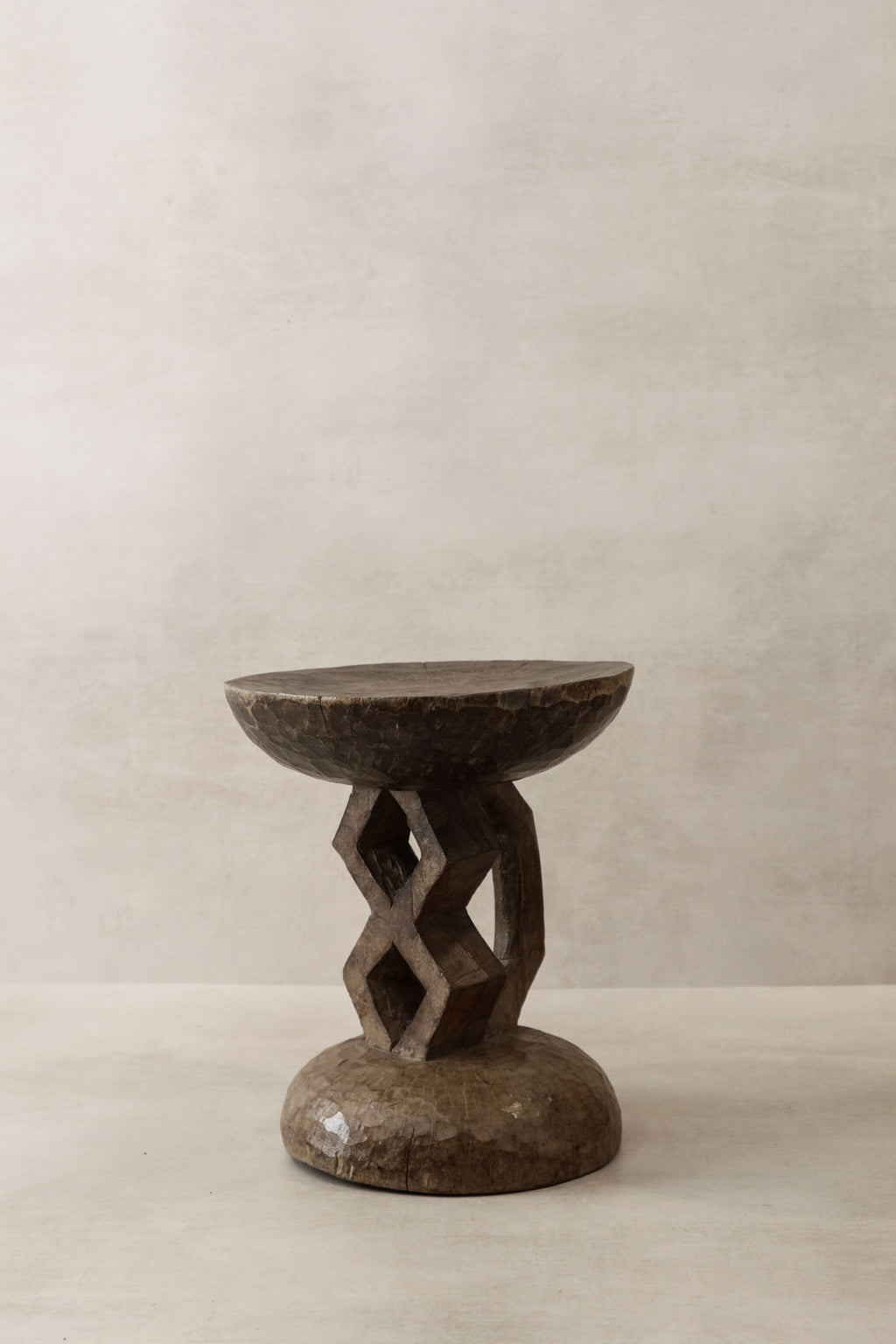 Tonga Stool - 34.2