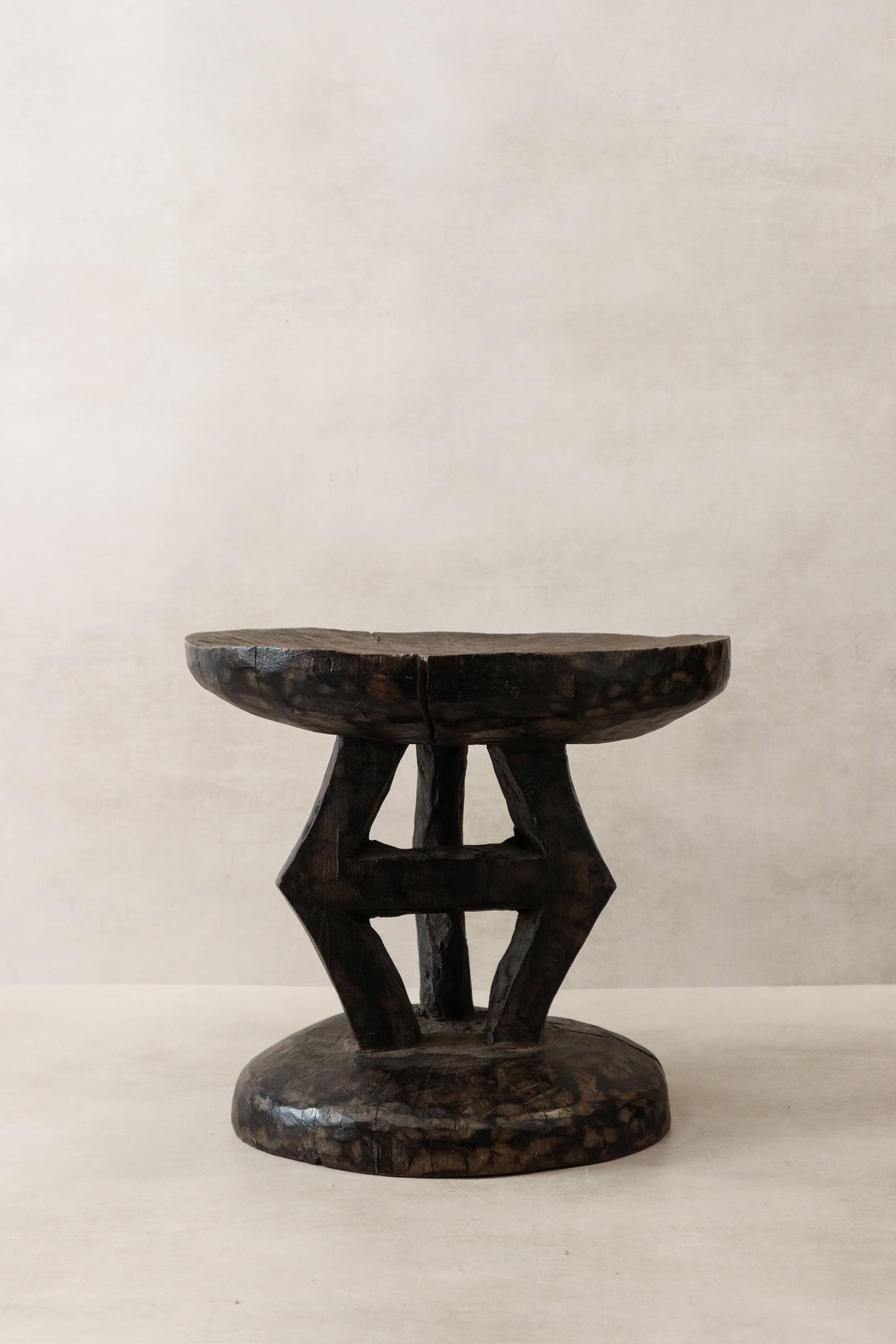 Tonga Stool - 37.4