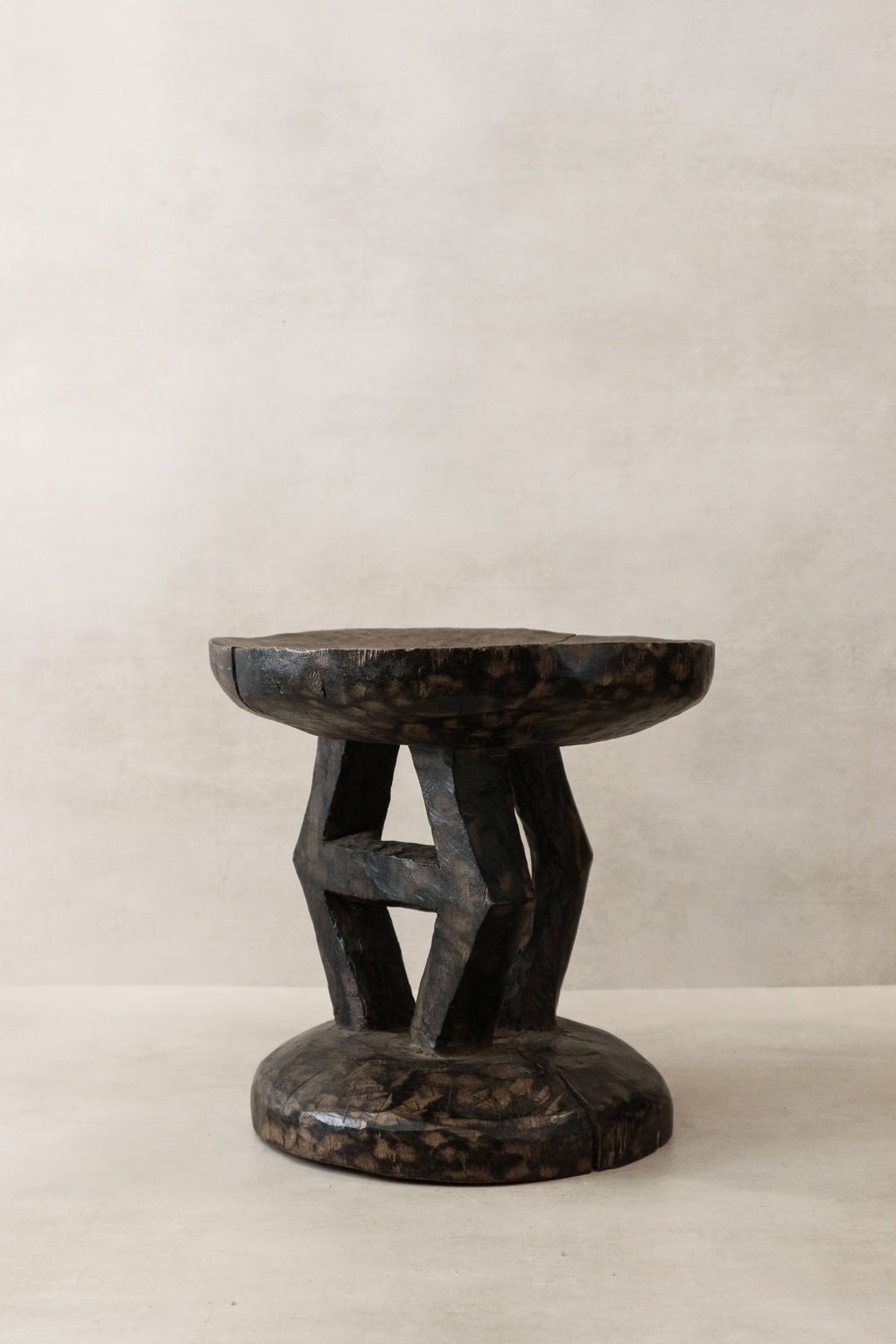 Tonga Stool - 37.4
