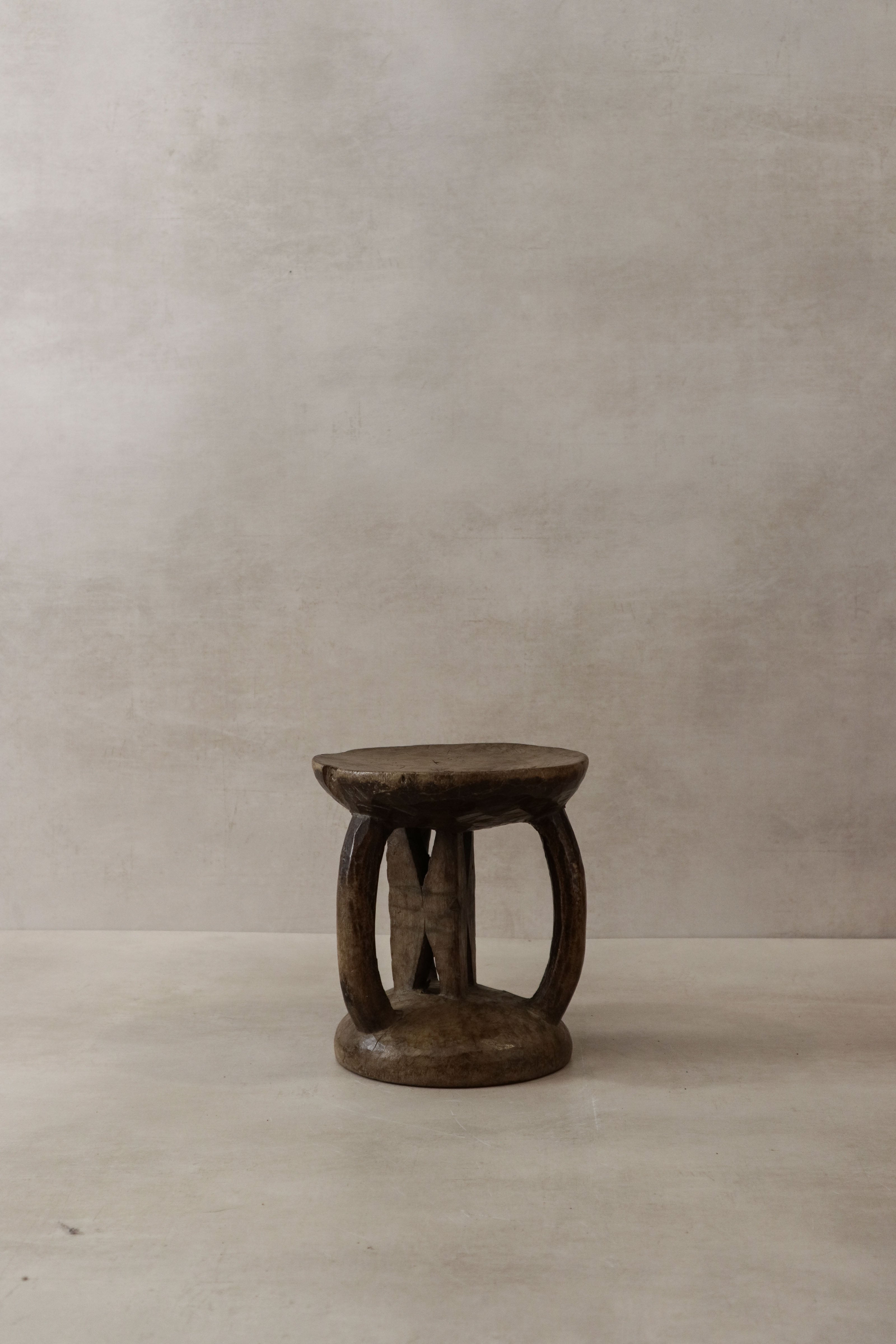 Tonga Stool - 23.2
