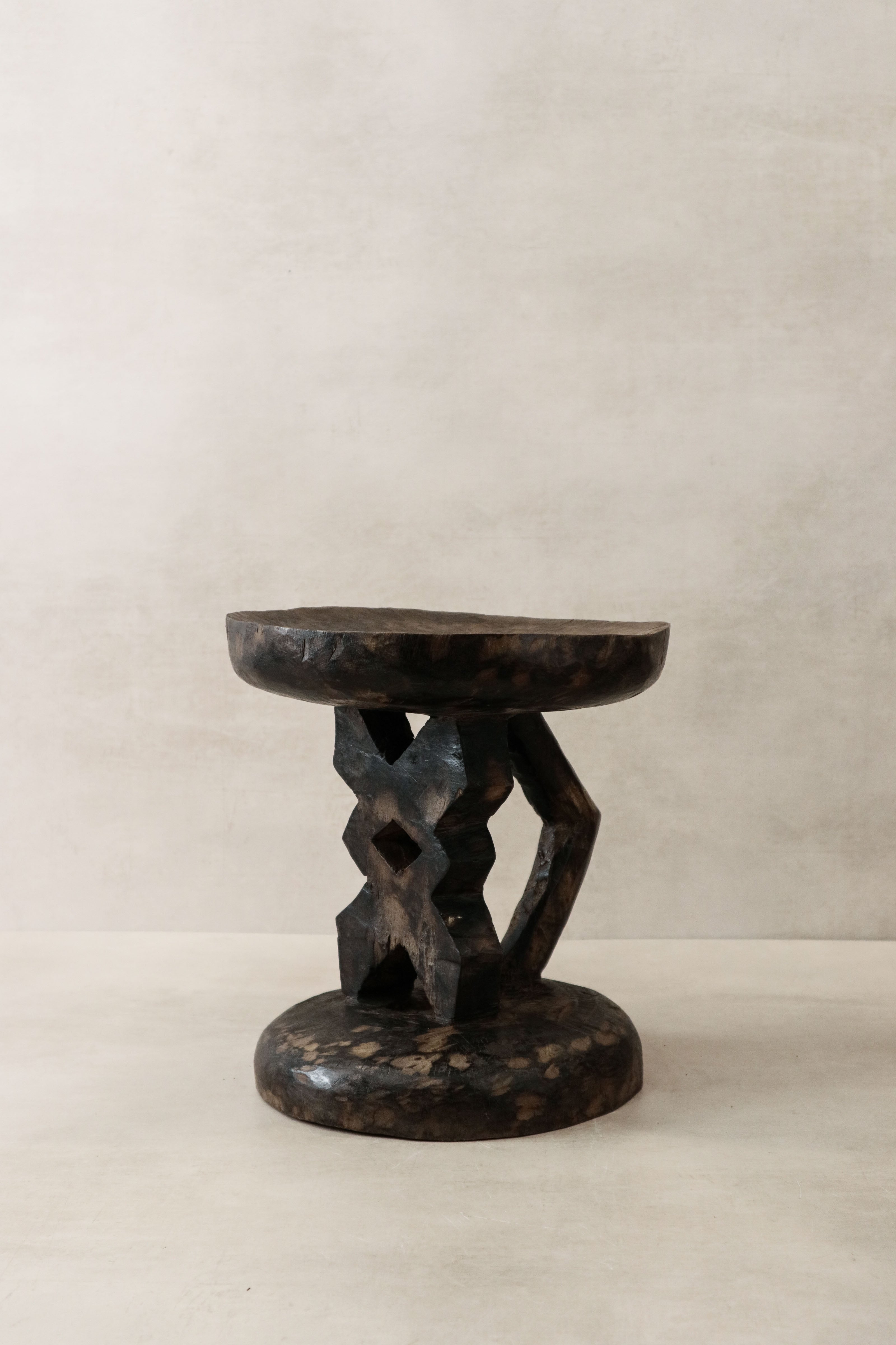 Tonga Stool - 22.3