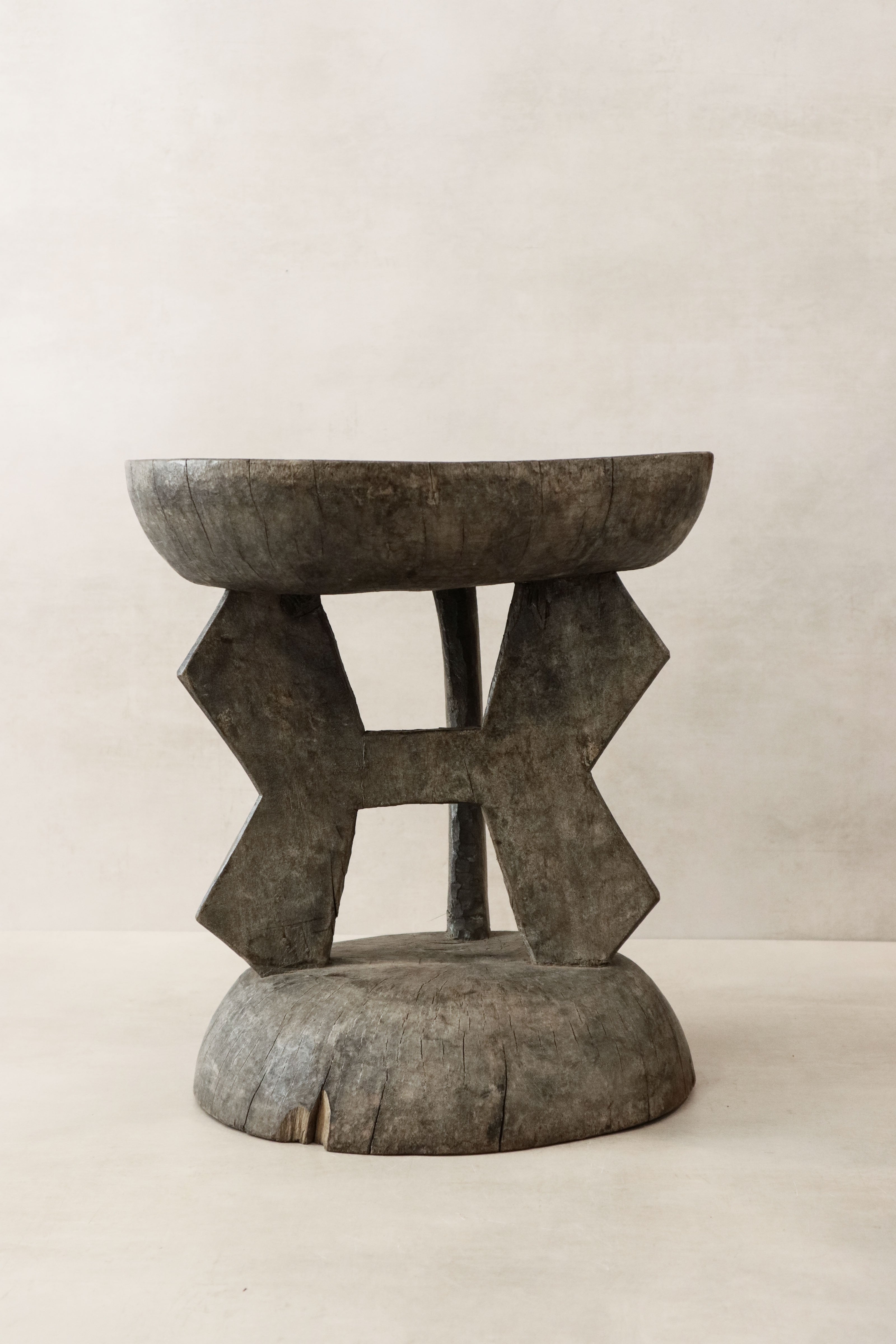 Tonga Stool - 37.3