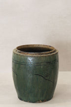 Vintage Emerald Green Pot - No 8