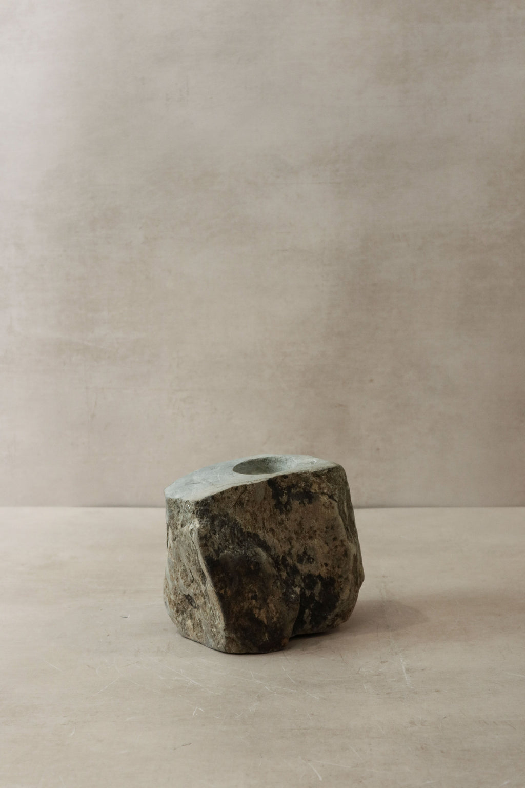 Natural Rough Edge Stone Candle holder - 98.1