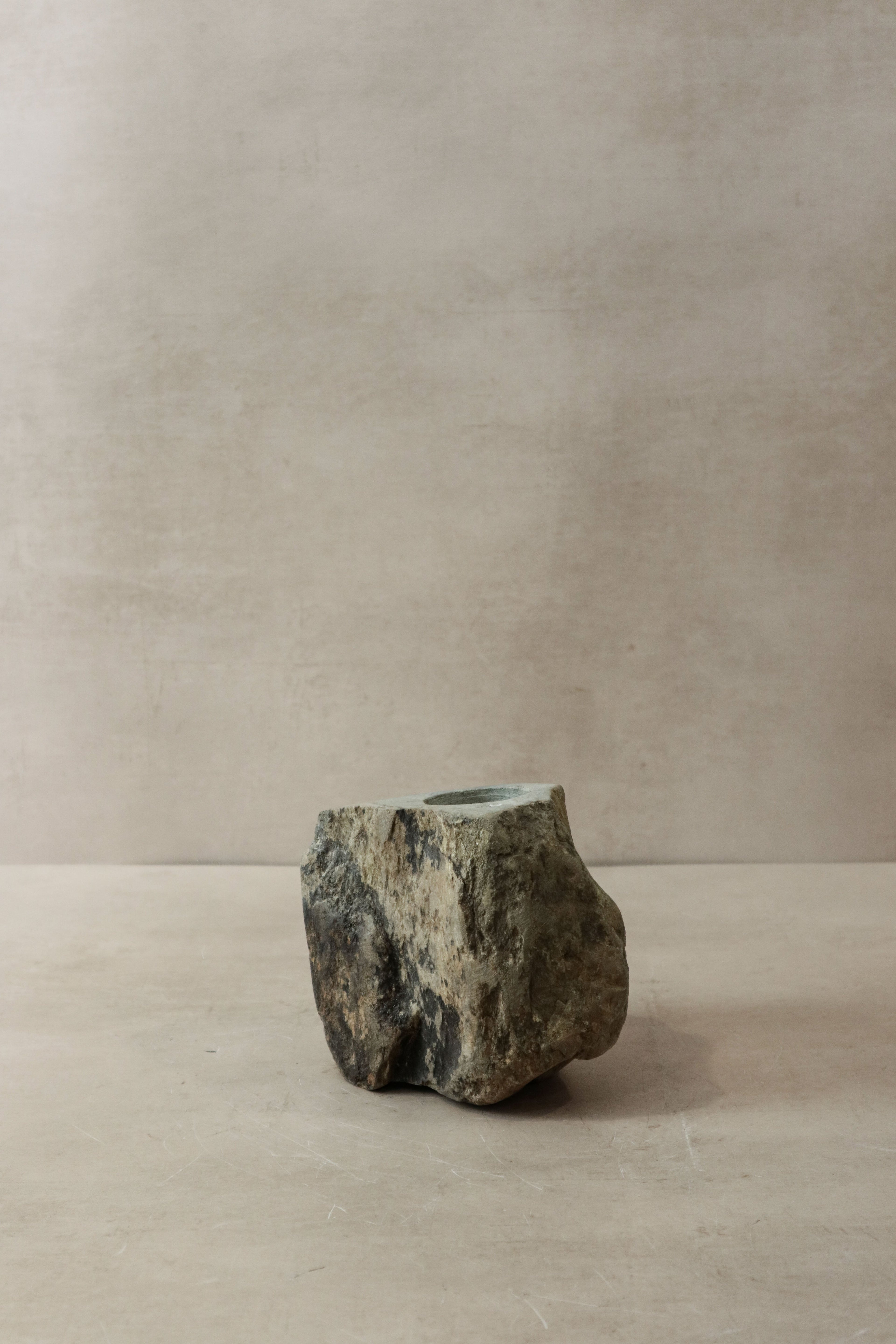 Natural Rough Edge Stone Candle holder - 98.1