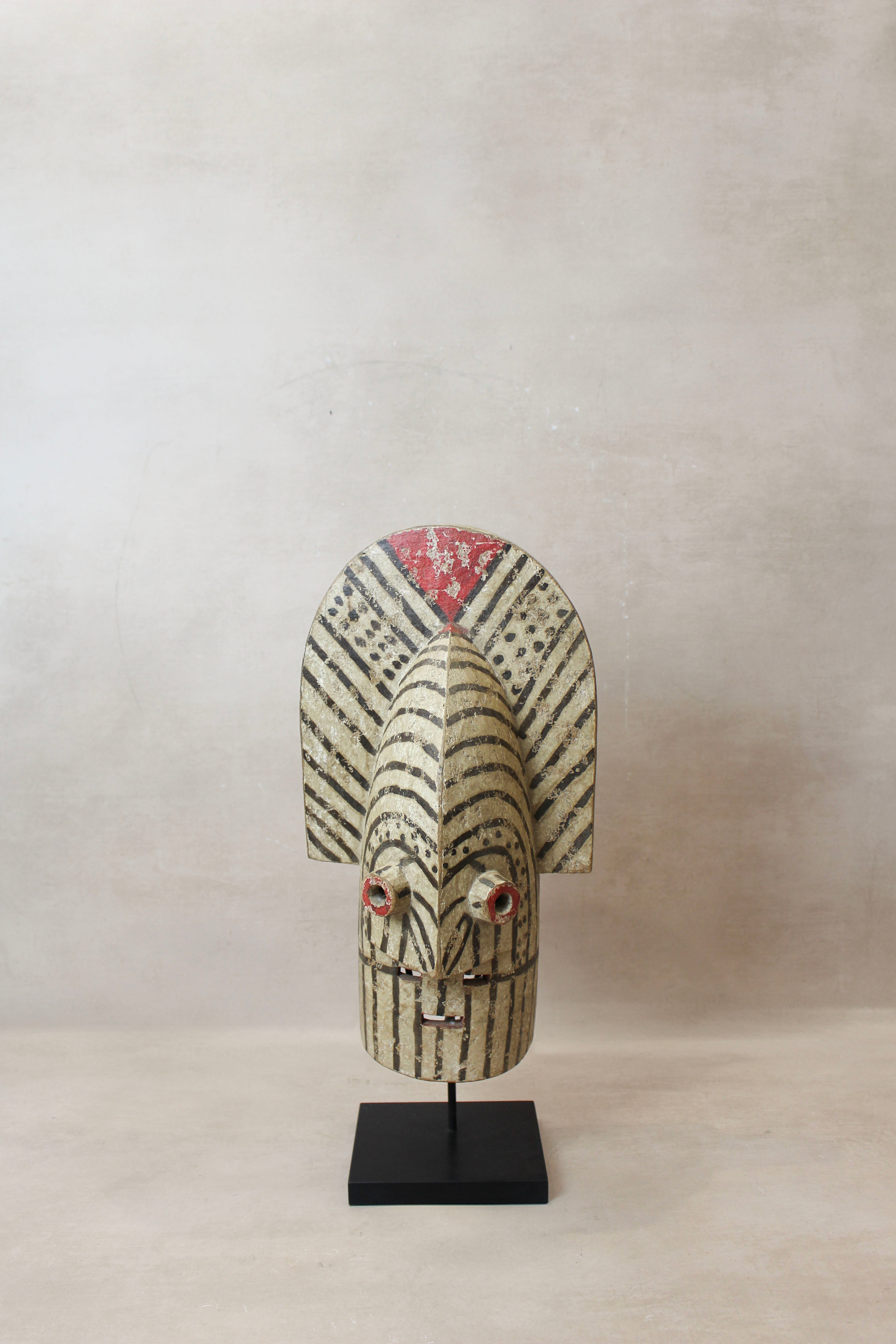 Kifwebe Striped mask - Congo DRC