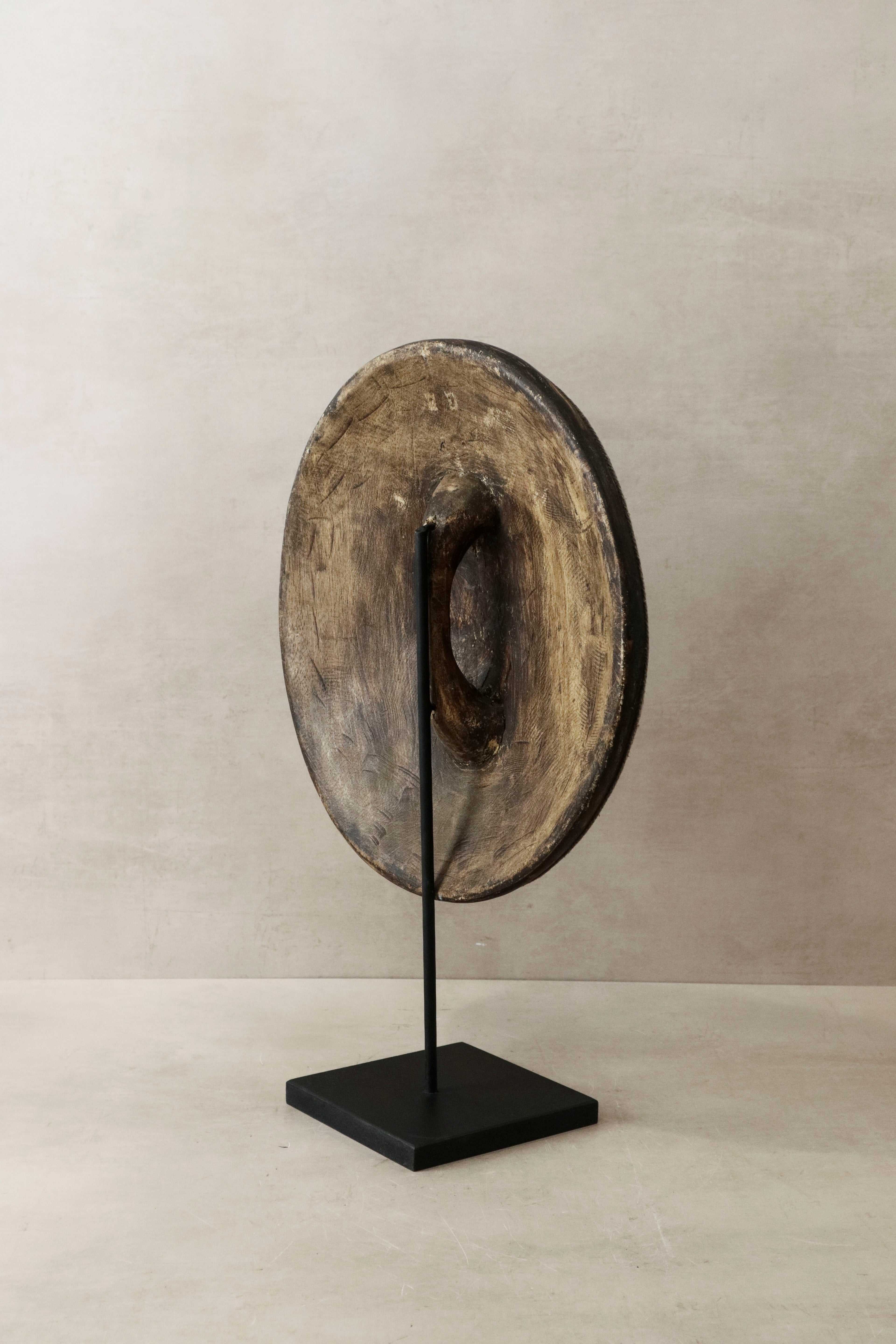Cameroon Beaded Shield - L- 78.1
