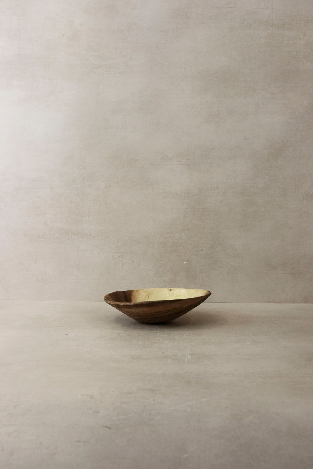 Handmade wooden bowl, Zimbabwe - 12.1