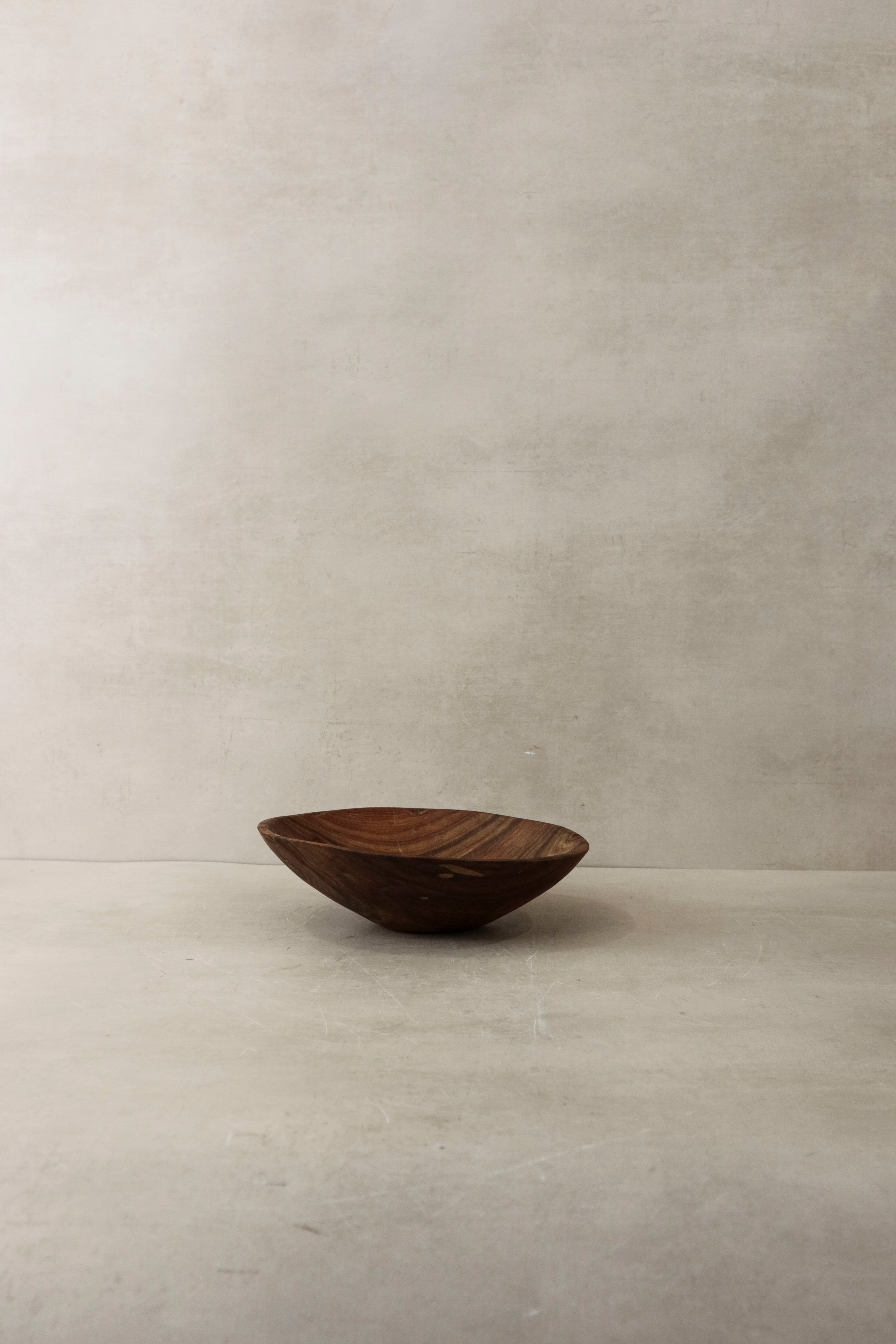 Handmade wooden bowl, Zimbabwe - 12.2