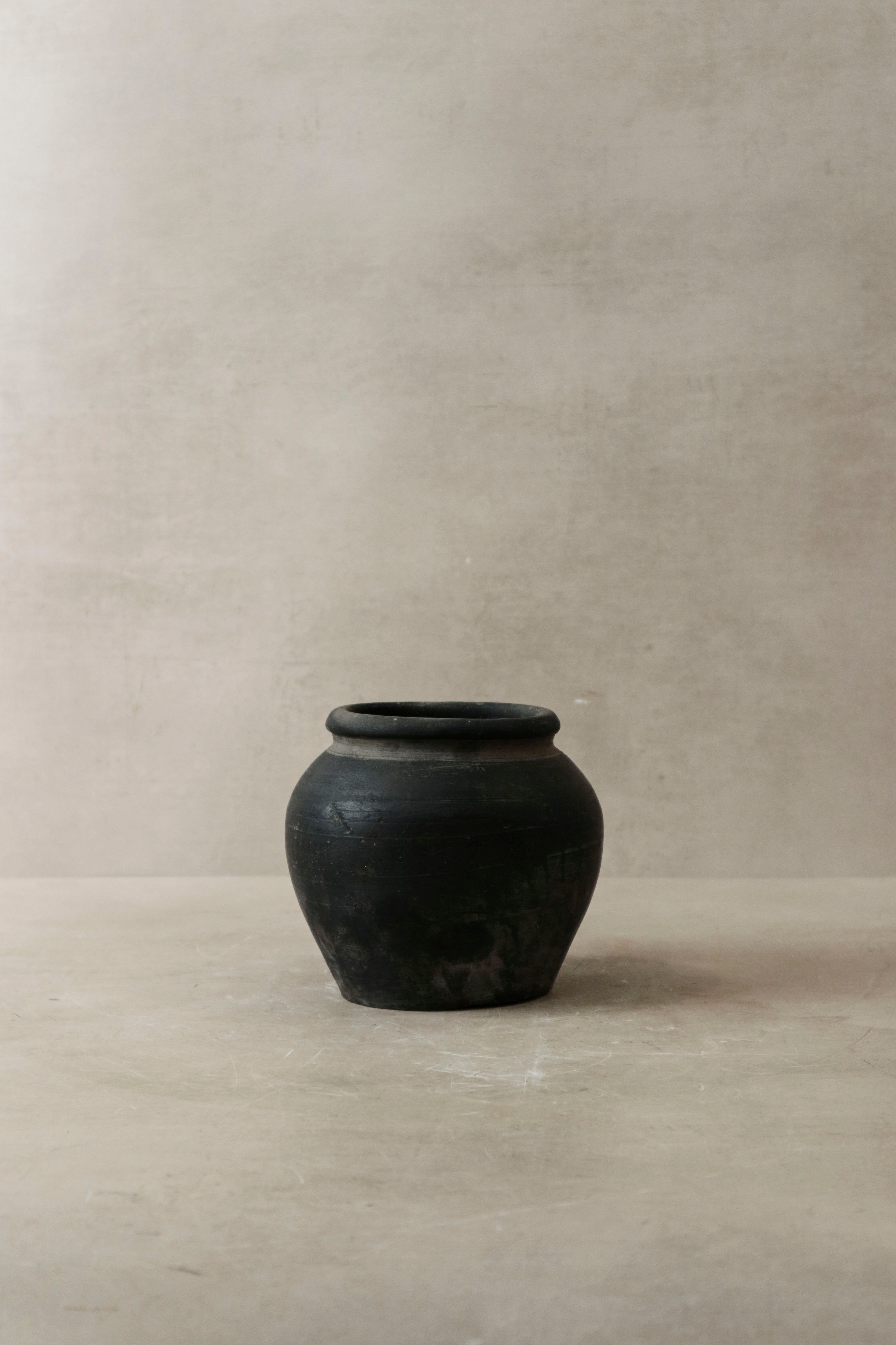 Vintage Dark Pot n° 4