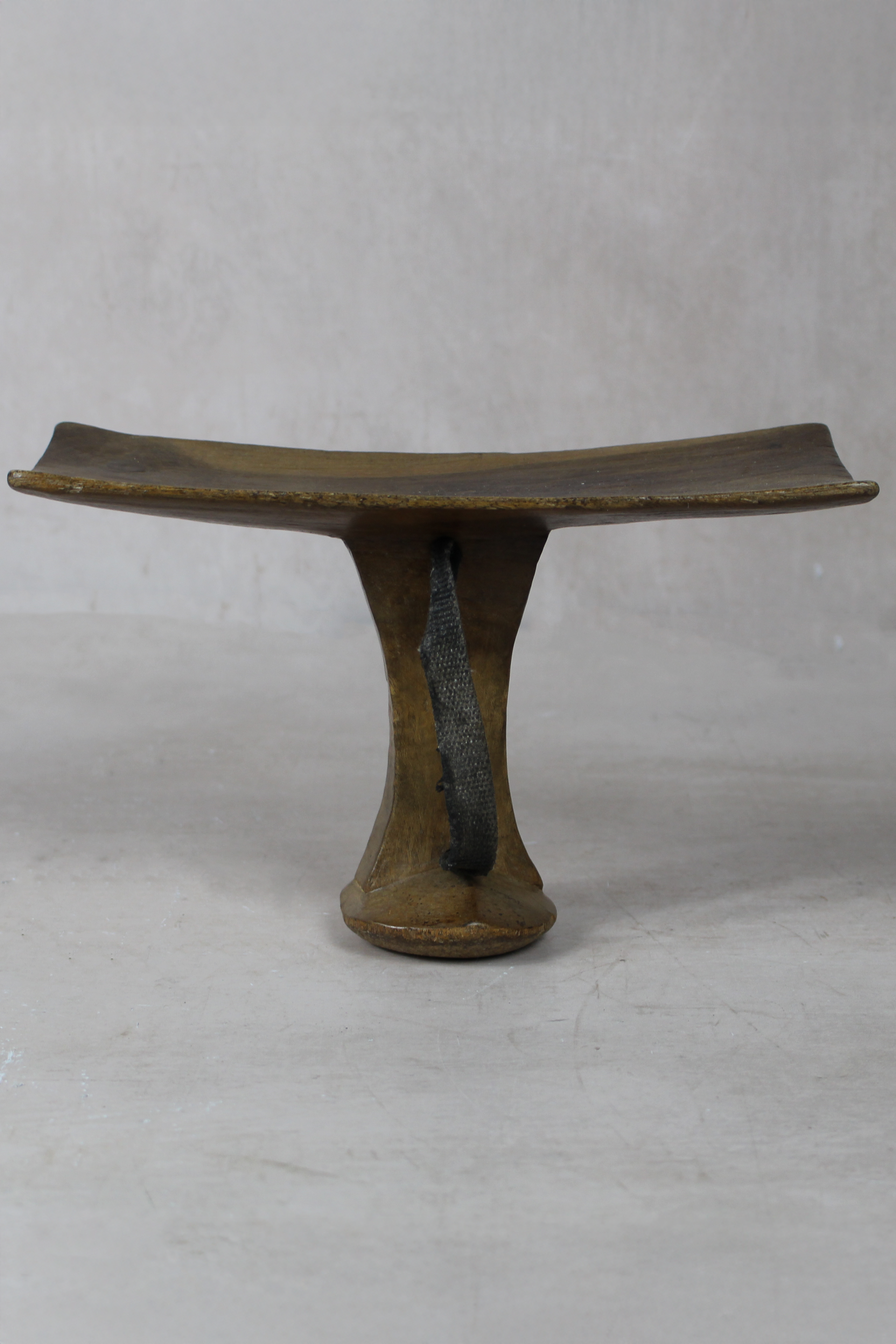 Vintage Nyangatom Headrest - 220.1