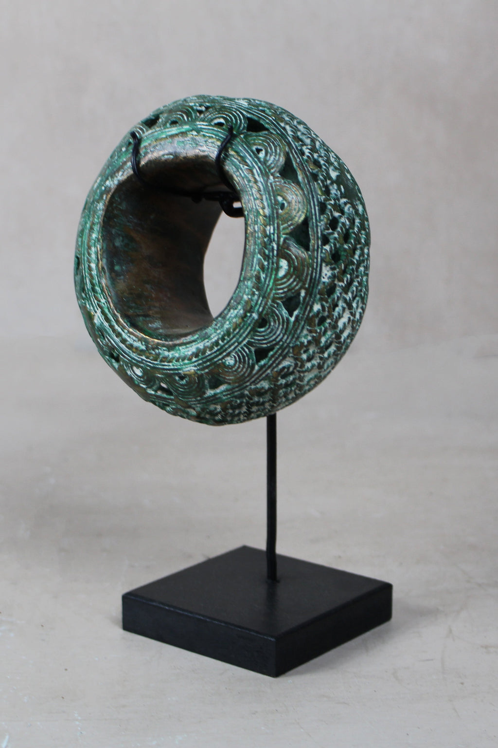 Benin Bronze Bangle - 207.2