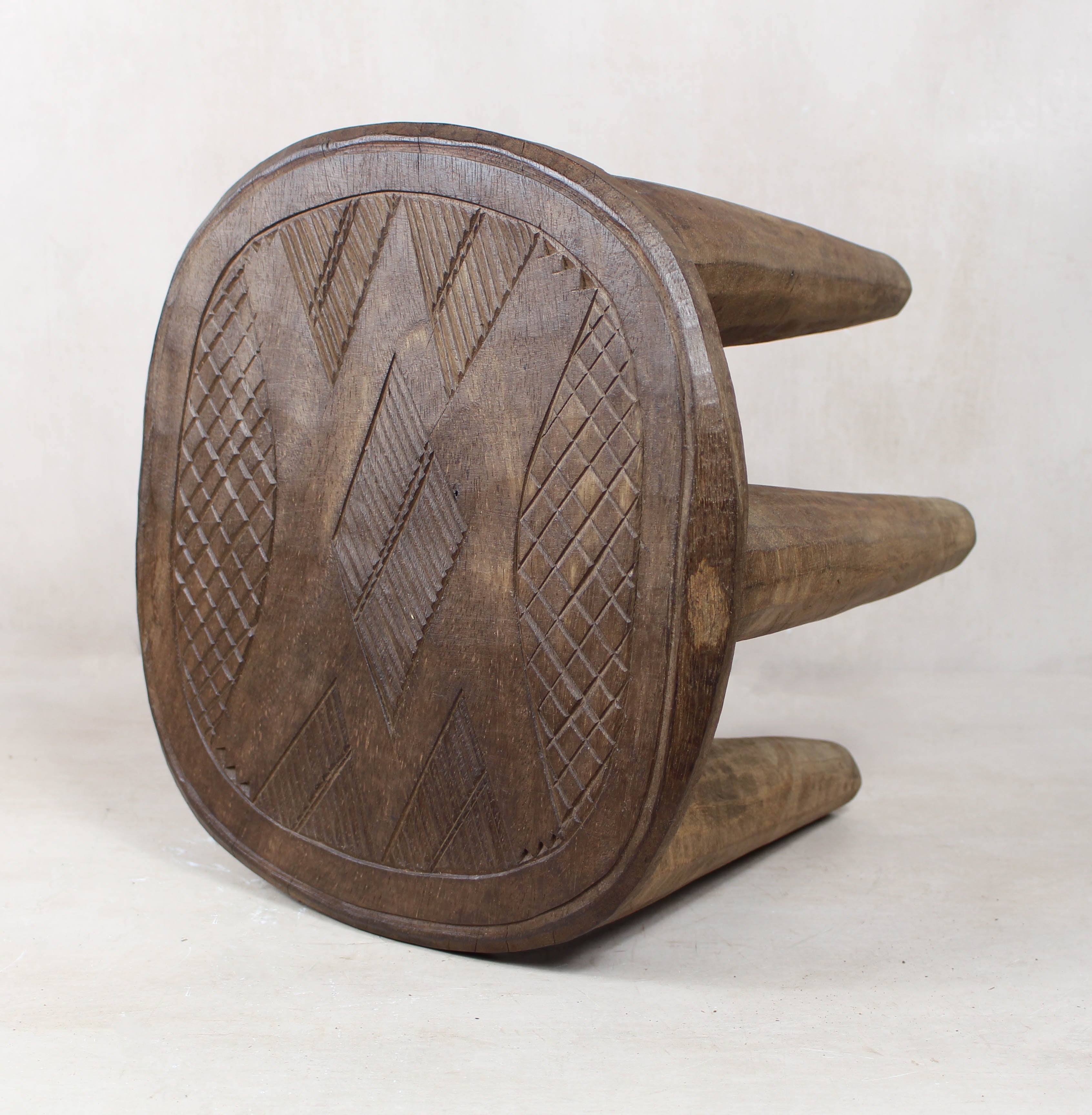 Nupe Table/Stool- 40.8