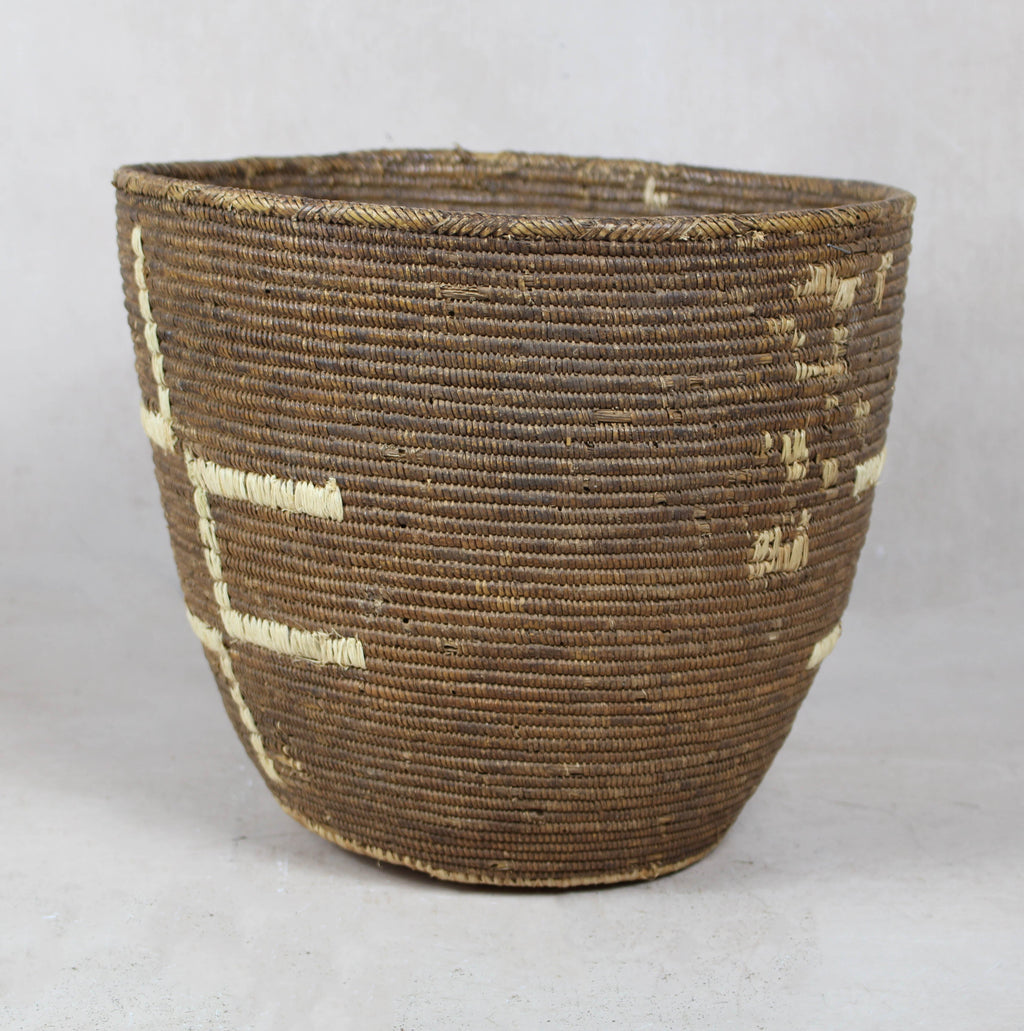 Vintage Tutsi Basket - Rwanda - 106.5
