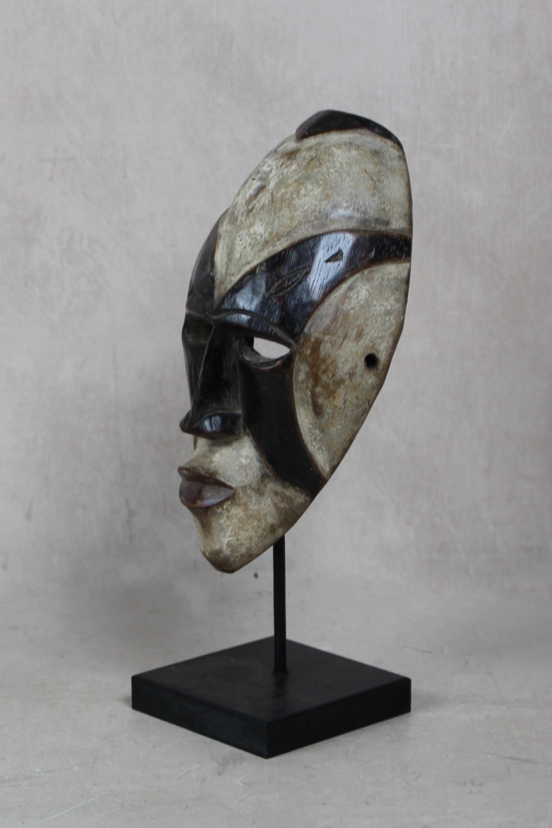 Hand carved Igbo African mask small - 206.1