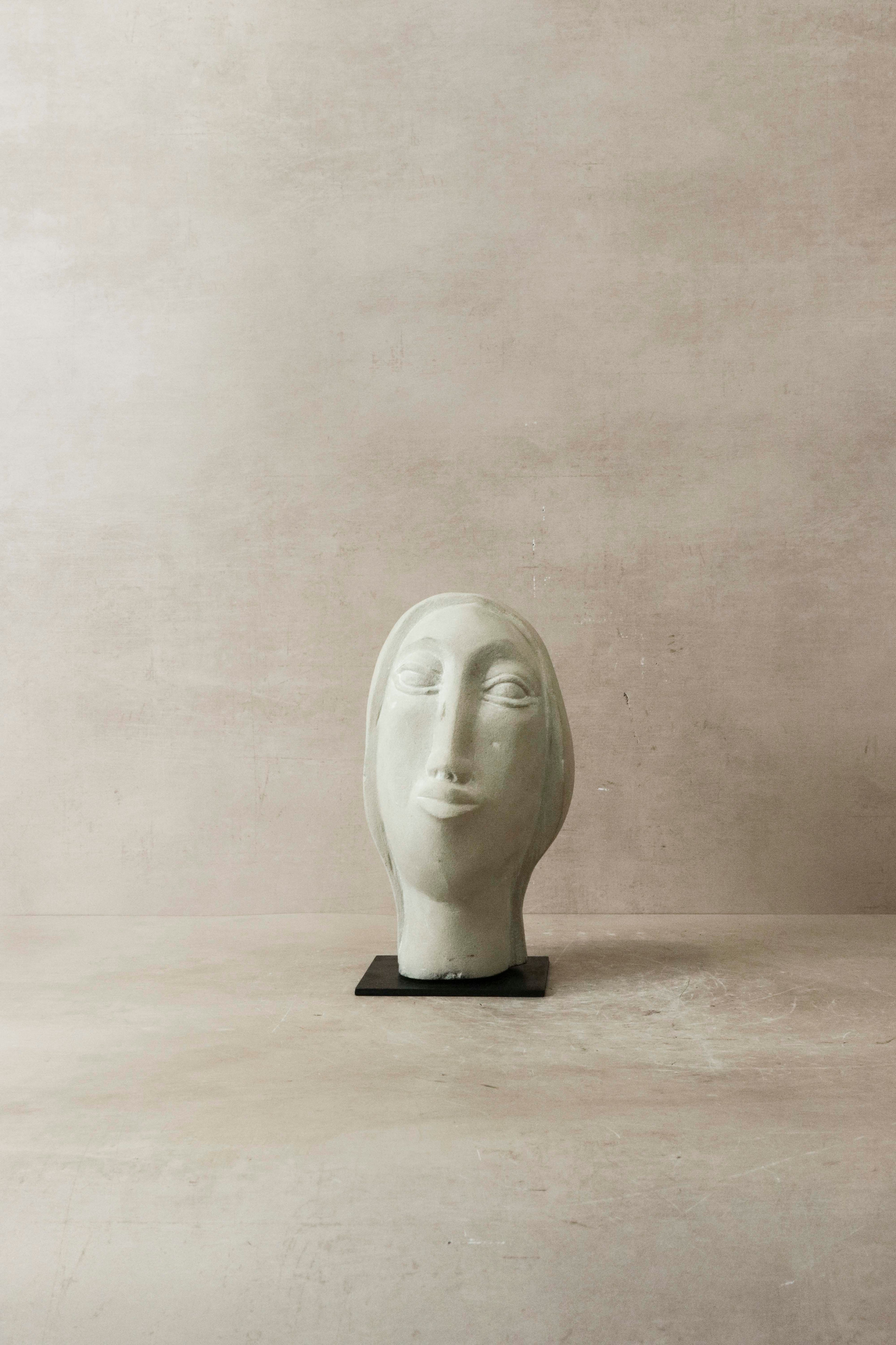 Stone head sculpture by Rizimu Chiwawa, Zimbabwe - 31.04