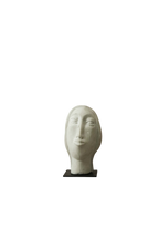 Stone head sculpture by Rizimu Chiwawa, Zimbabwe - 31.04