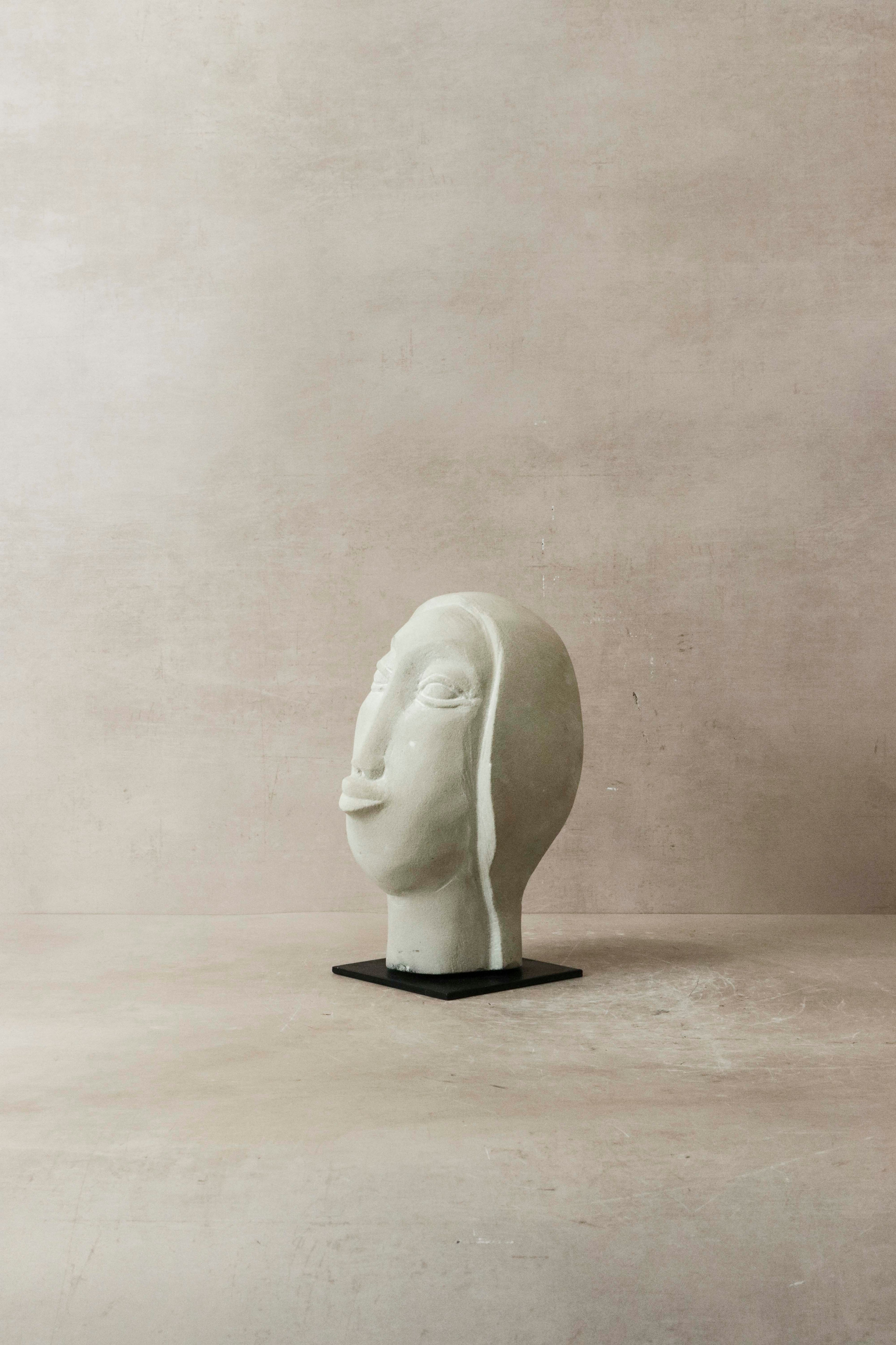 Stone head sculpture by Rizimu Chiwawa, Zimbabwe - 31.04
