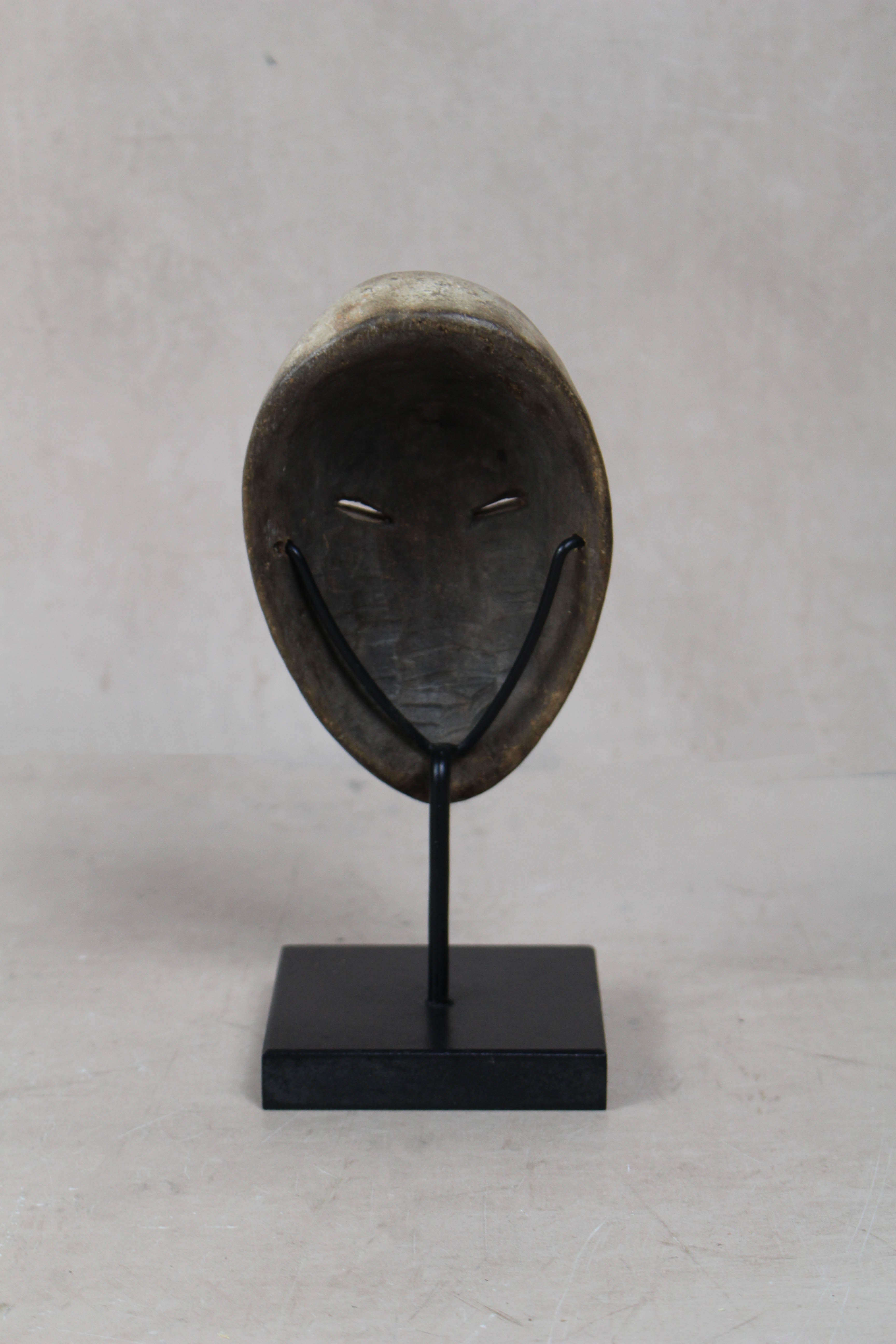 Hand Carved Fang African mask small - 204.3