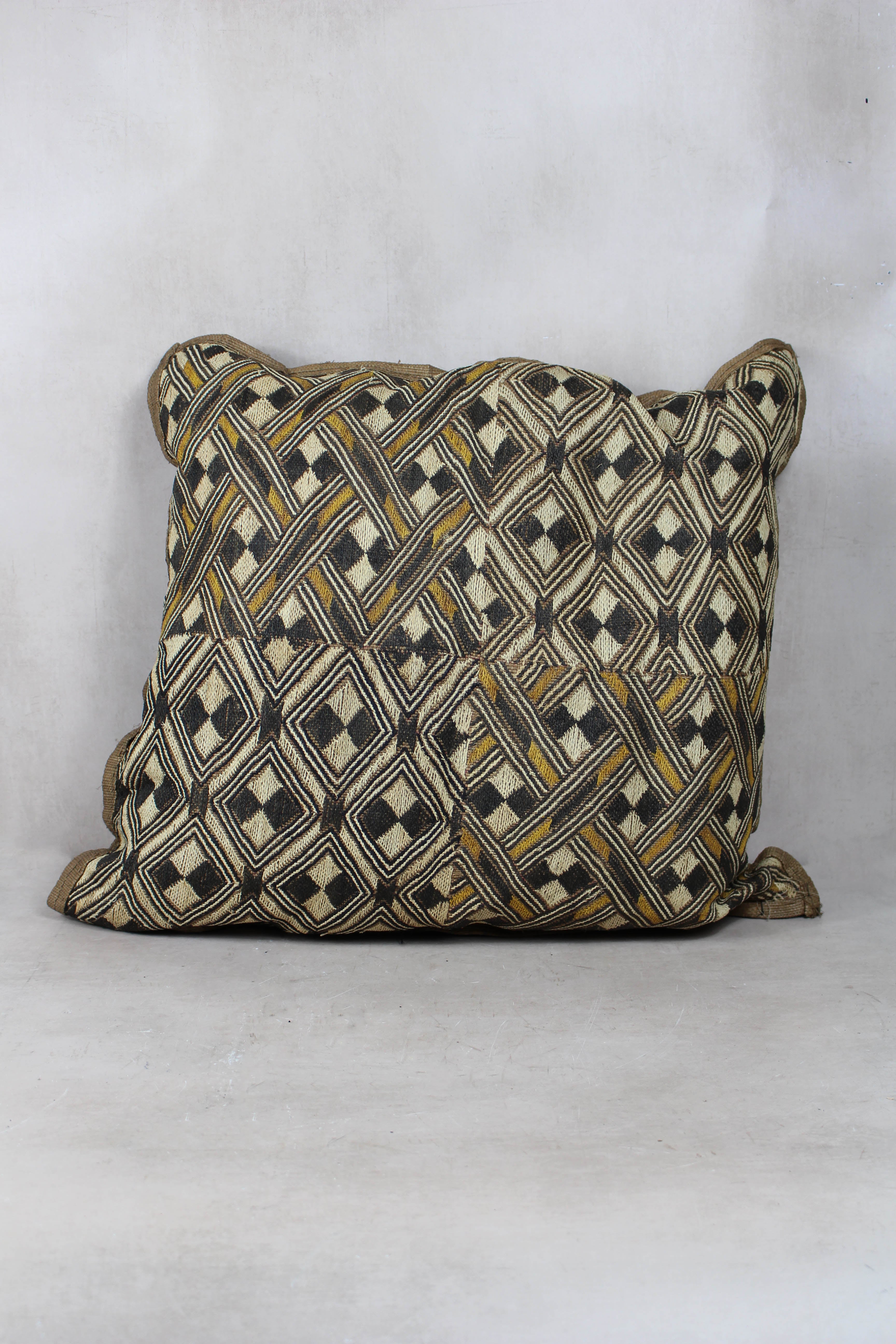 Vintage Showa Cloth Cushion - 25.9