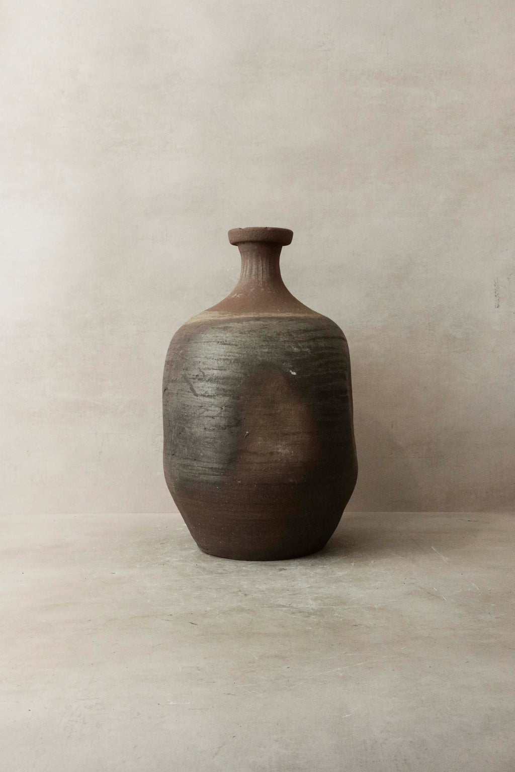 Antique Asian Rice Wine Vase n° 10