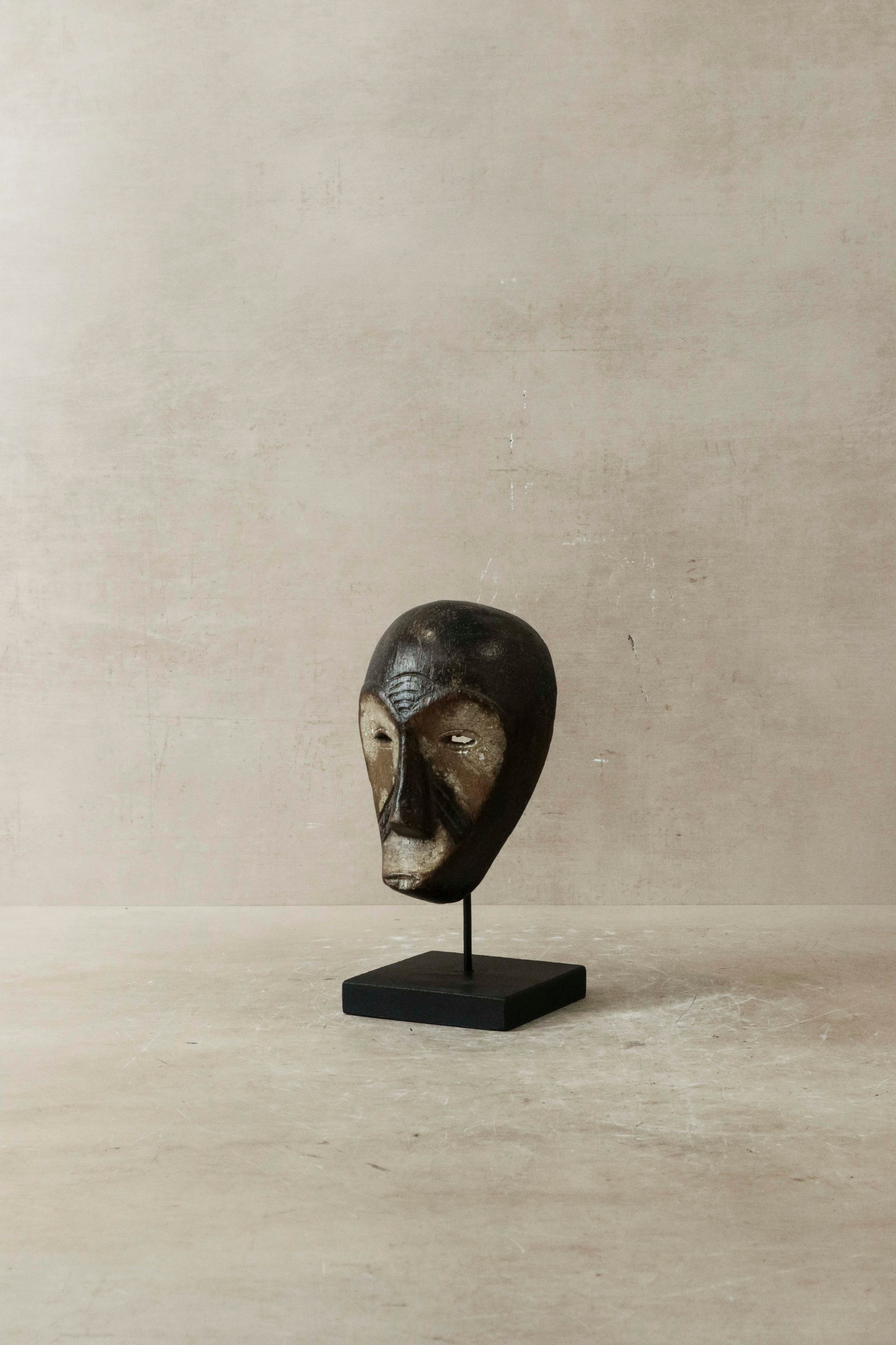 Hand carved African mask small - 60.93