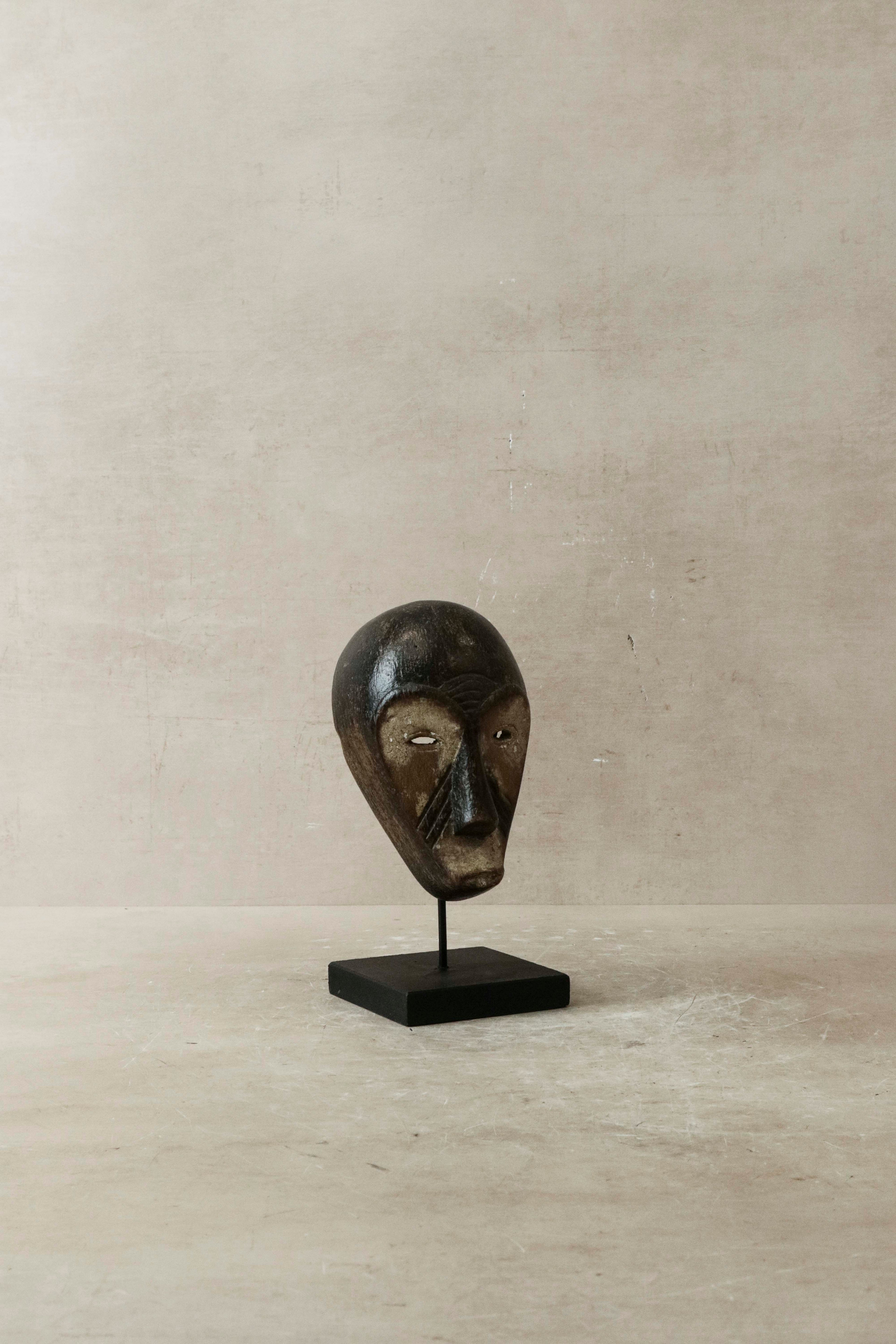 Hand carved African mask small - 60.93
