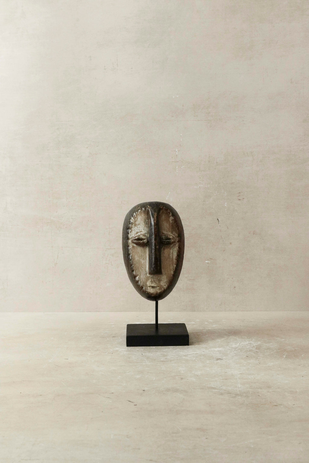 Hand carved African mask small - 60.35