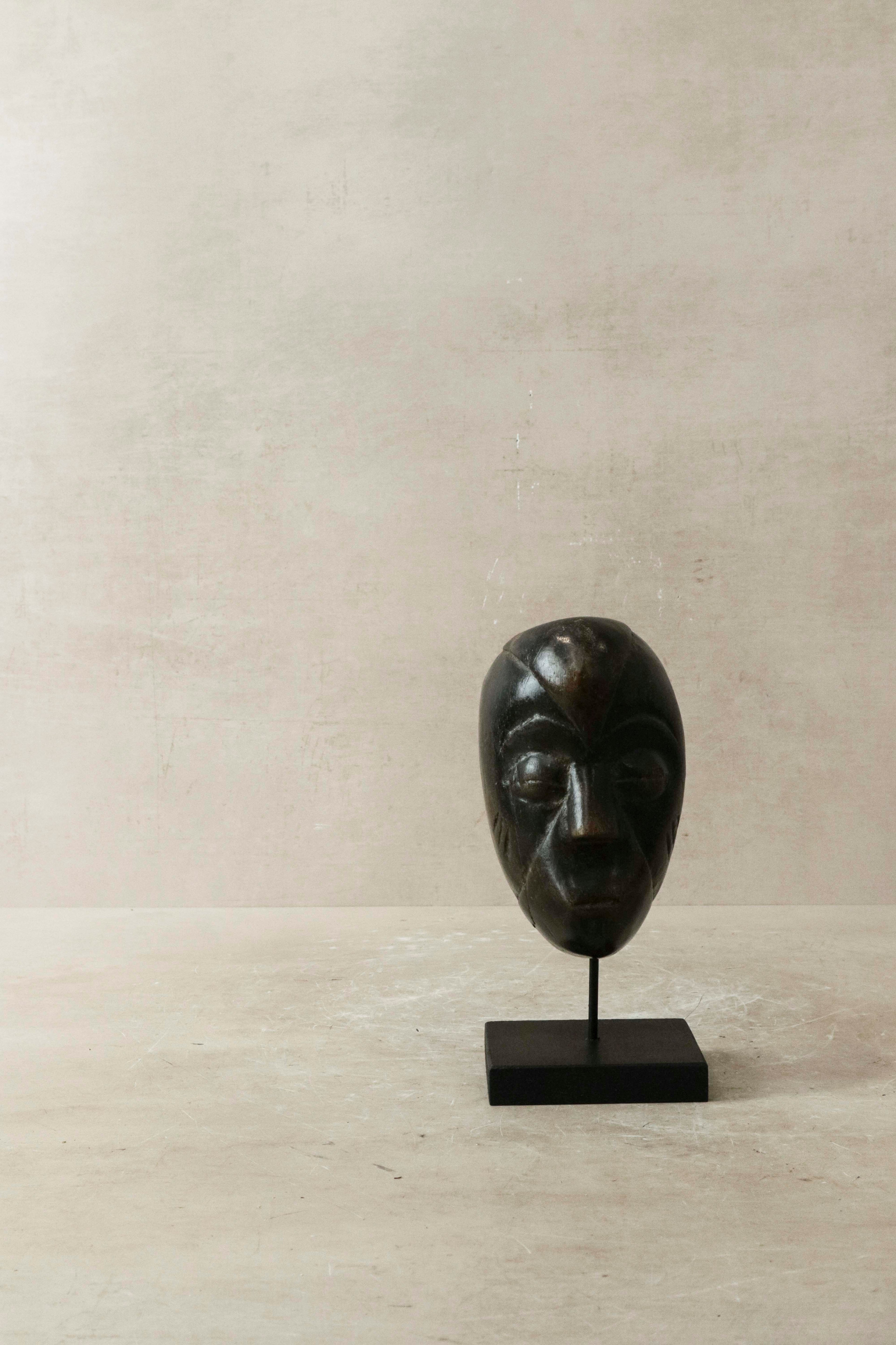 Hand carved African mask small - 60.03