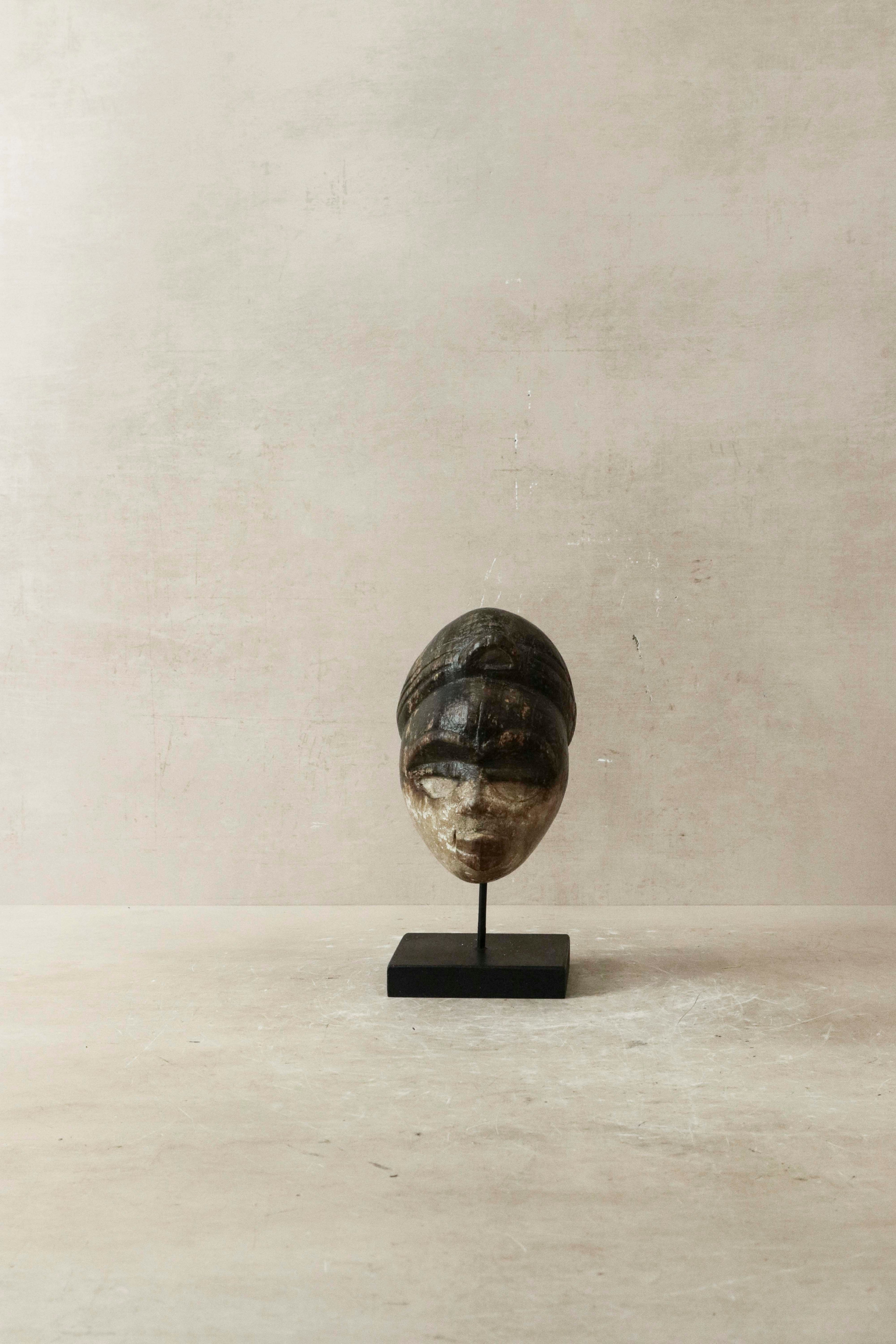 Hand carved African mask small - 60.27