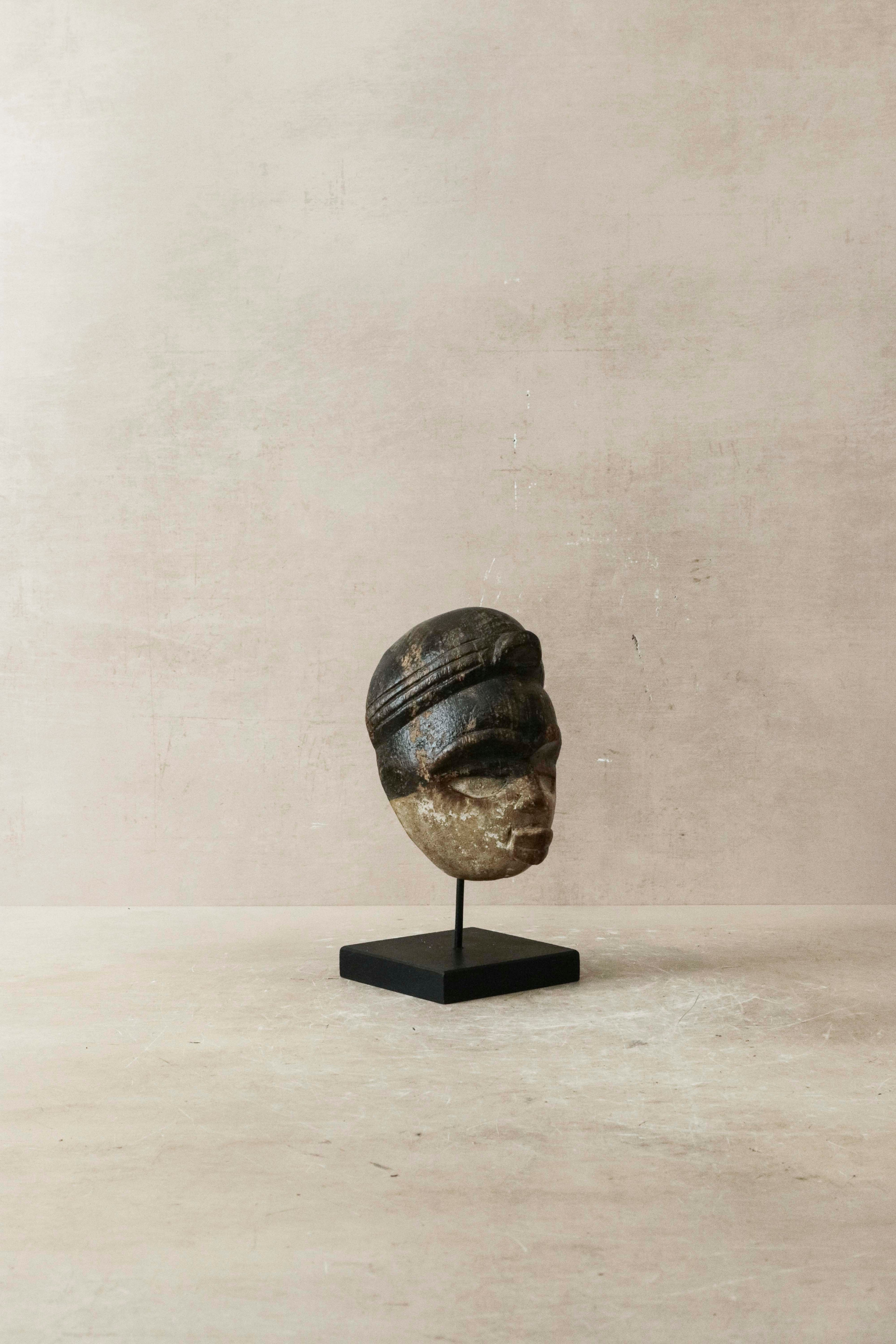 Hand carved African mask small - 60.27